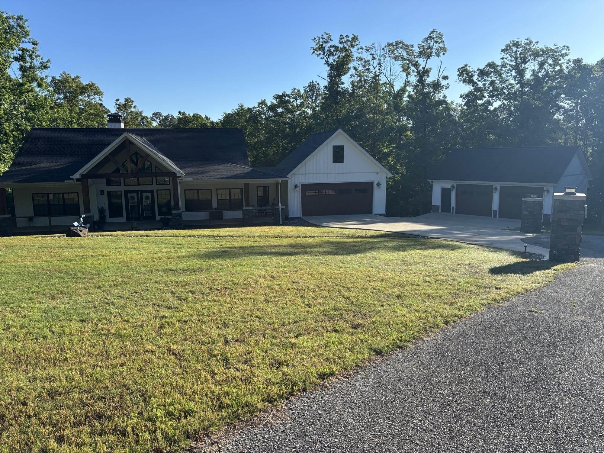 SHIRLEY - Residential