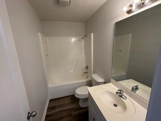 SMITHFIELD - Residential