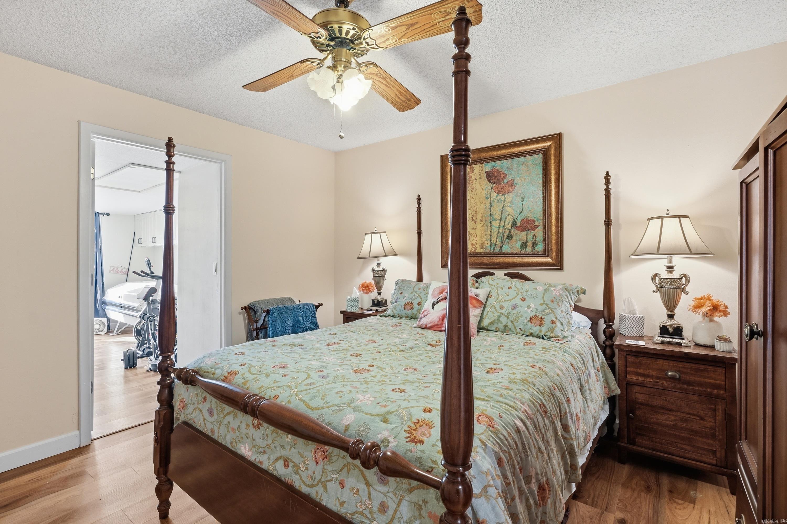 COUNTRY CLUB RIDGE TOWN - Residential