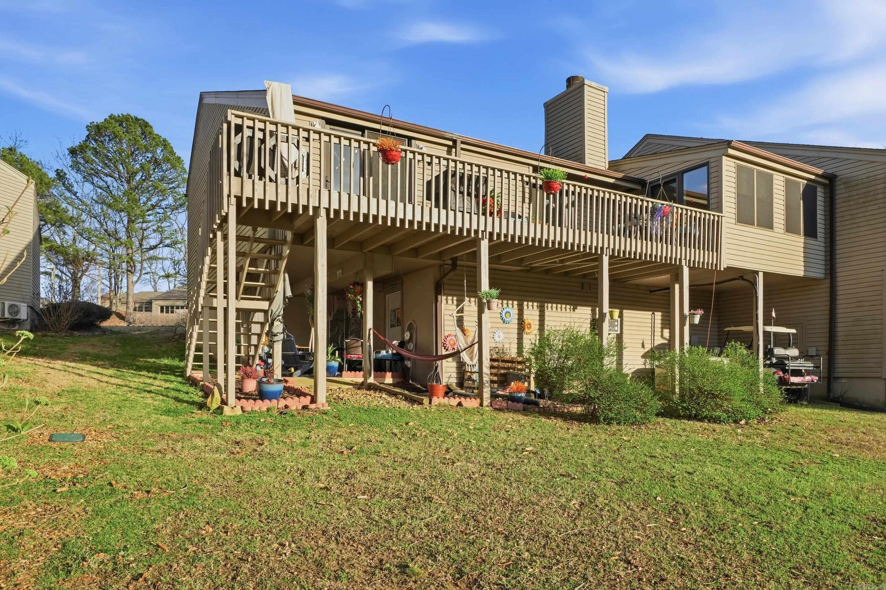 COUNTRY CLUB RIDGE TOWN - Residential