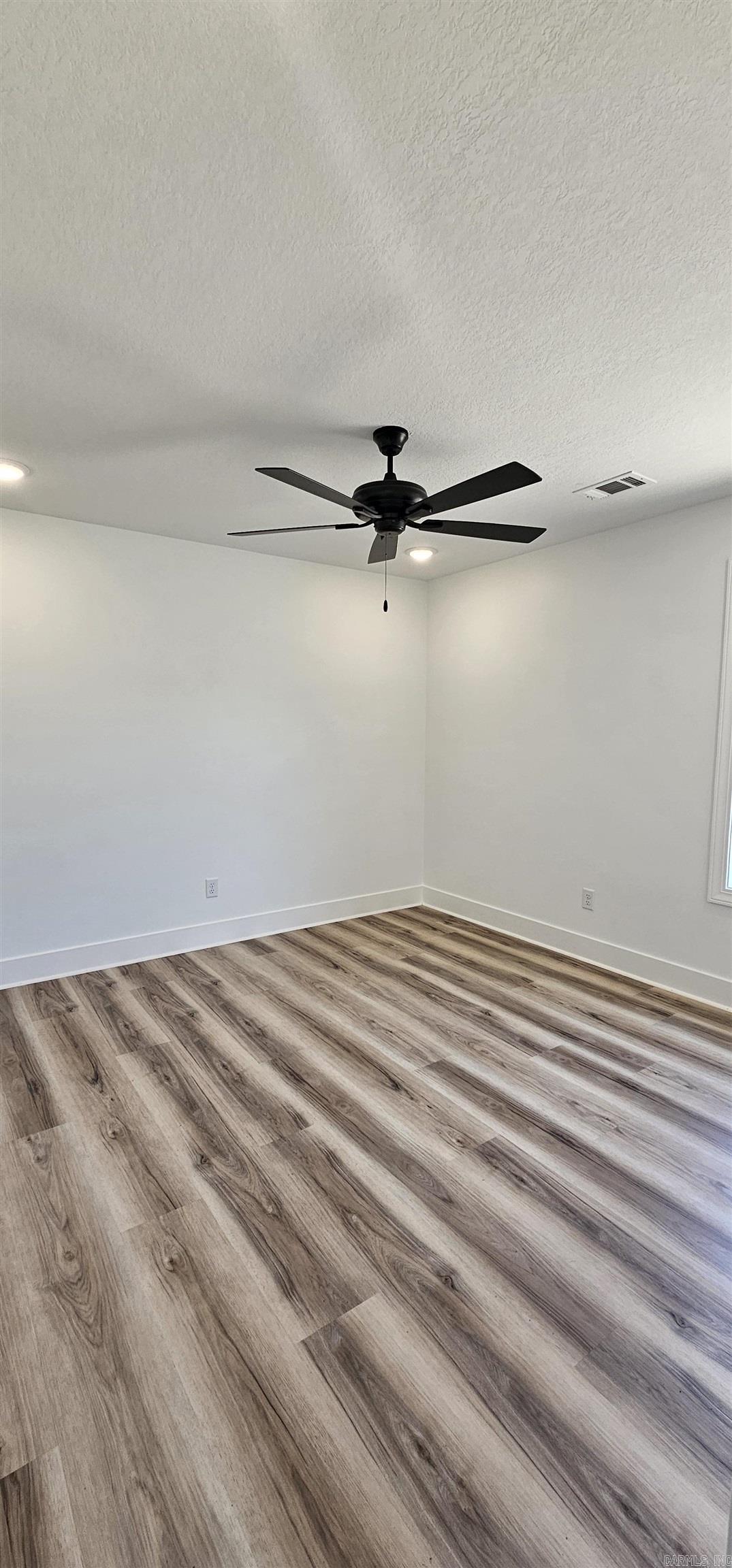 SIERRA HILLS - Residential