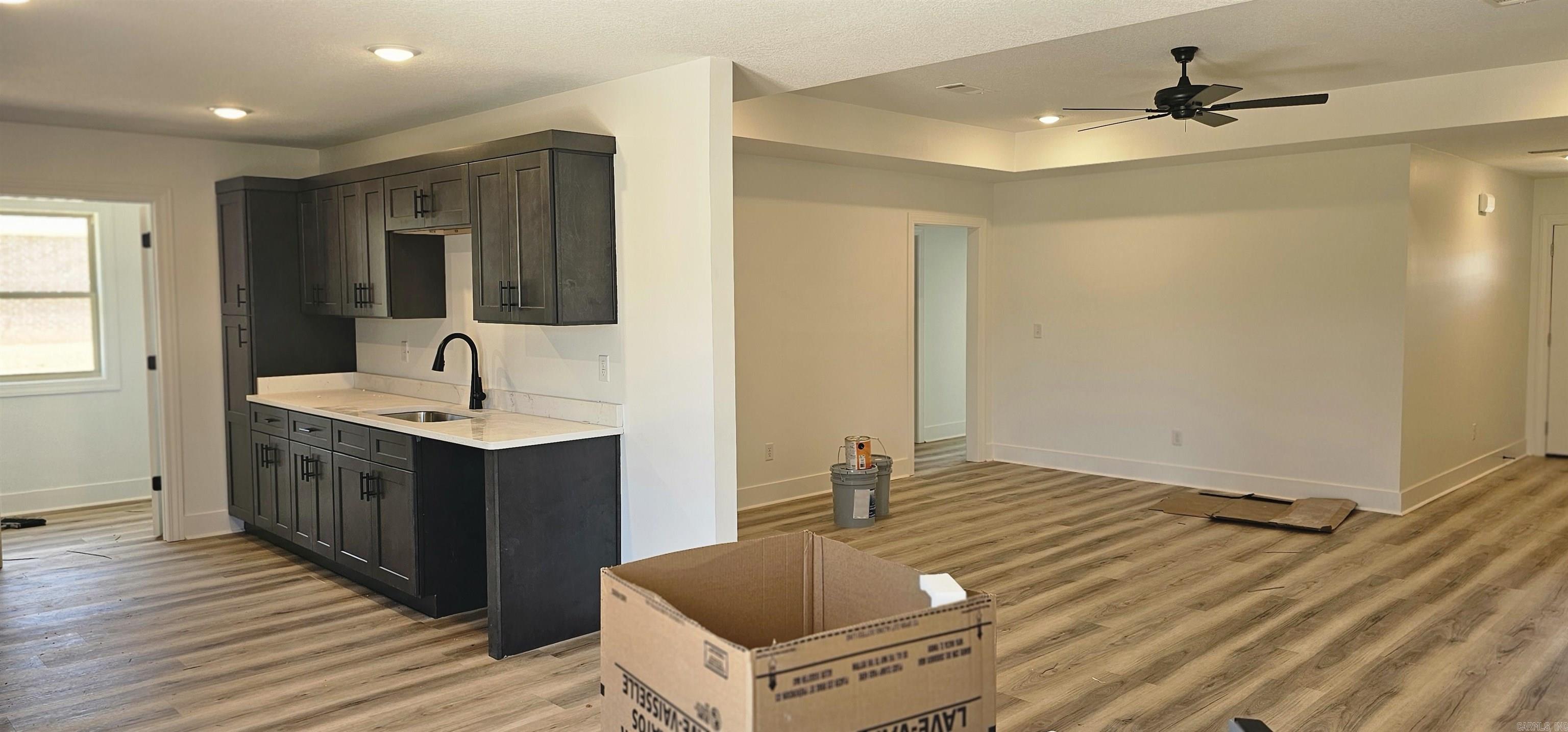 SIERRA HILLS - Residential