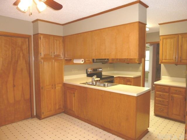 FIRST FAIRWAY ADDN - Residential