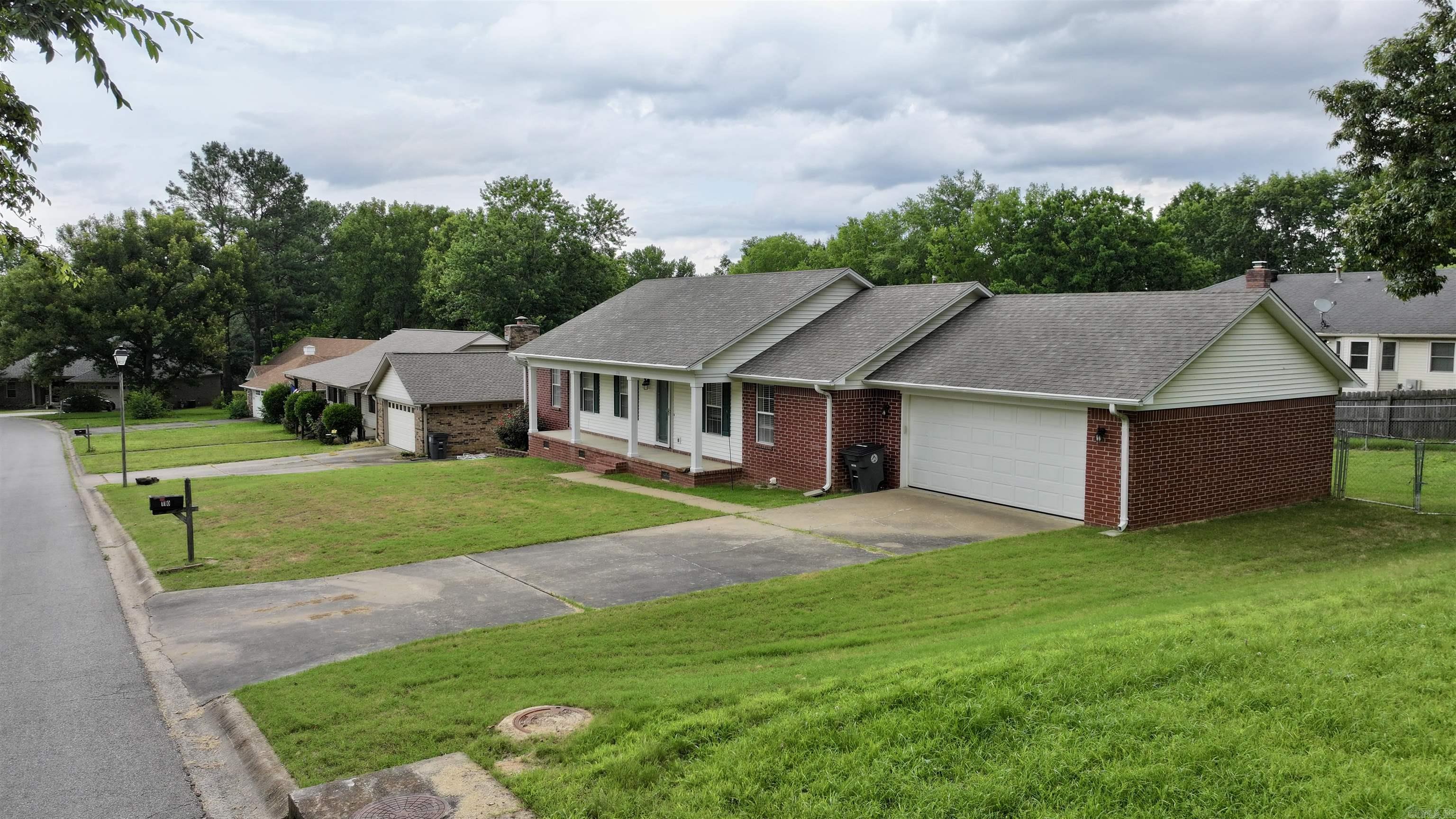 WESTERN HILLS ADD - Residential