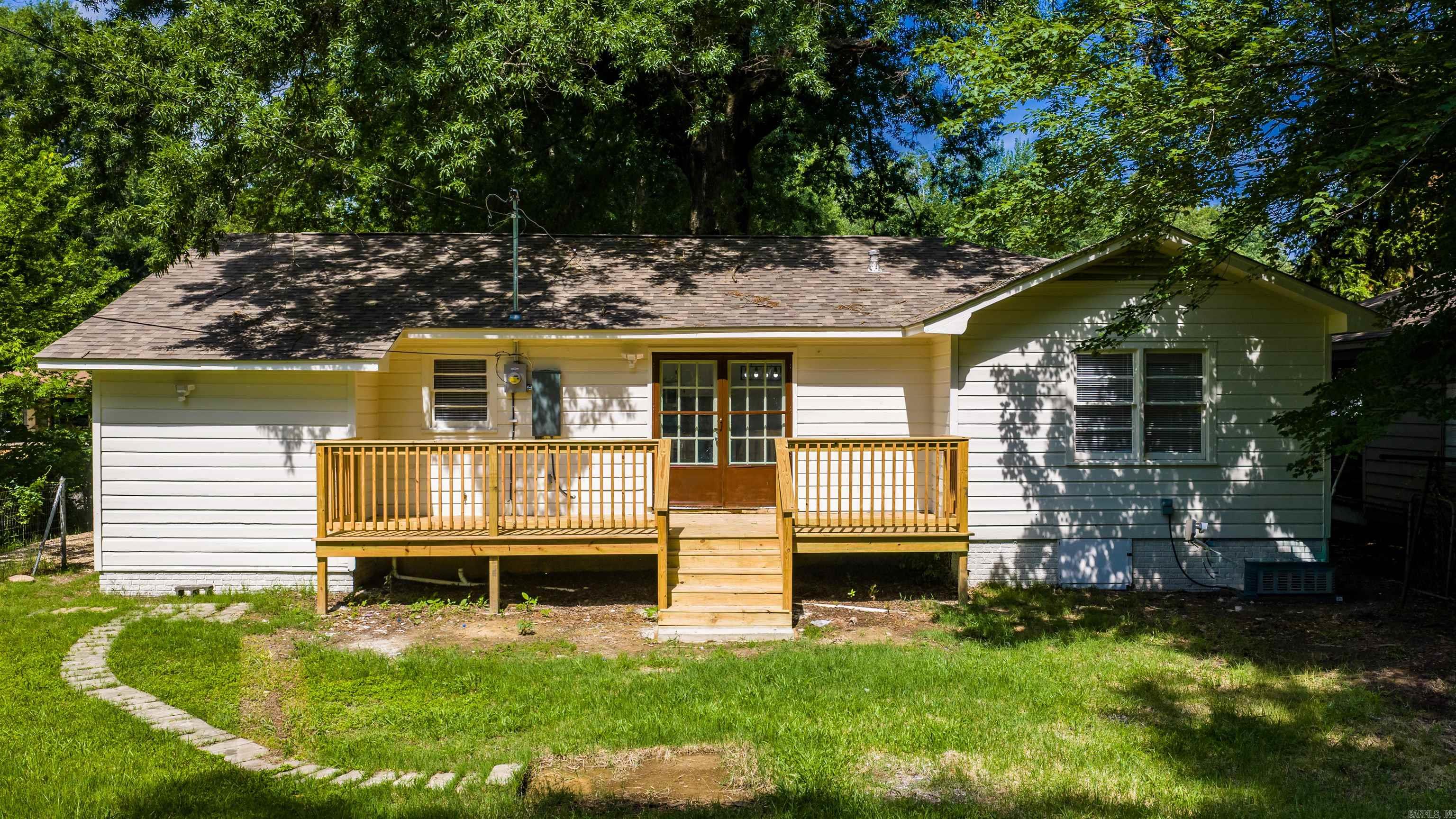 BARROW JOHN - Residential