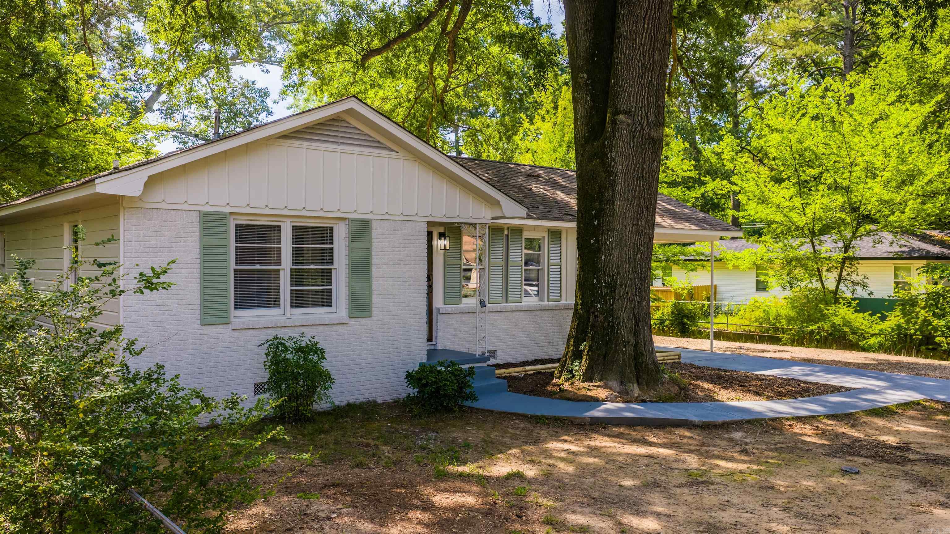 BARROW JOHN - Residential