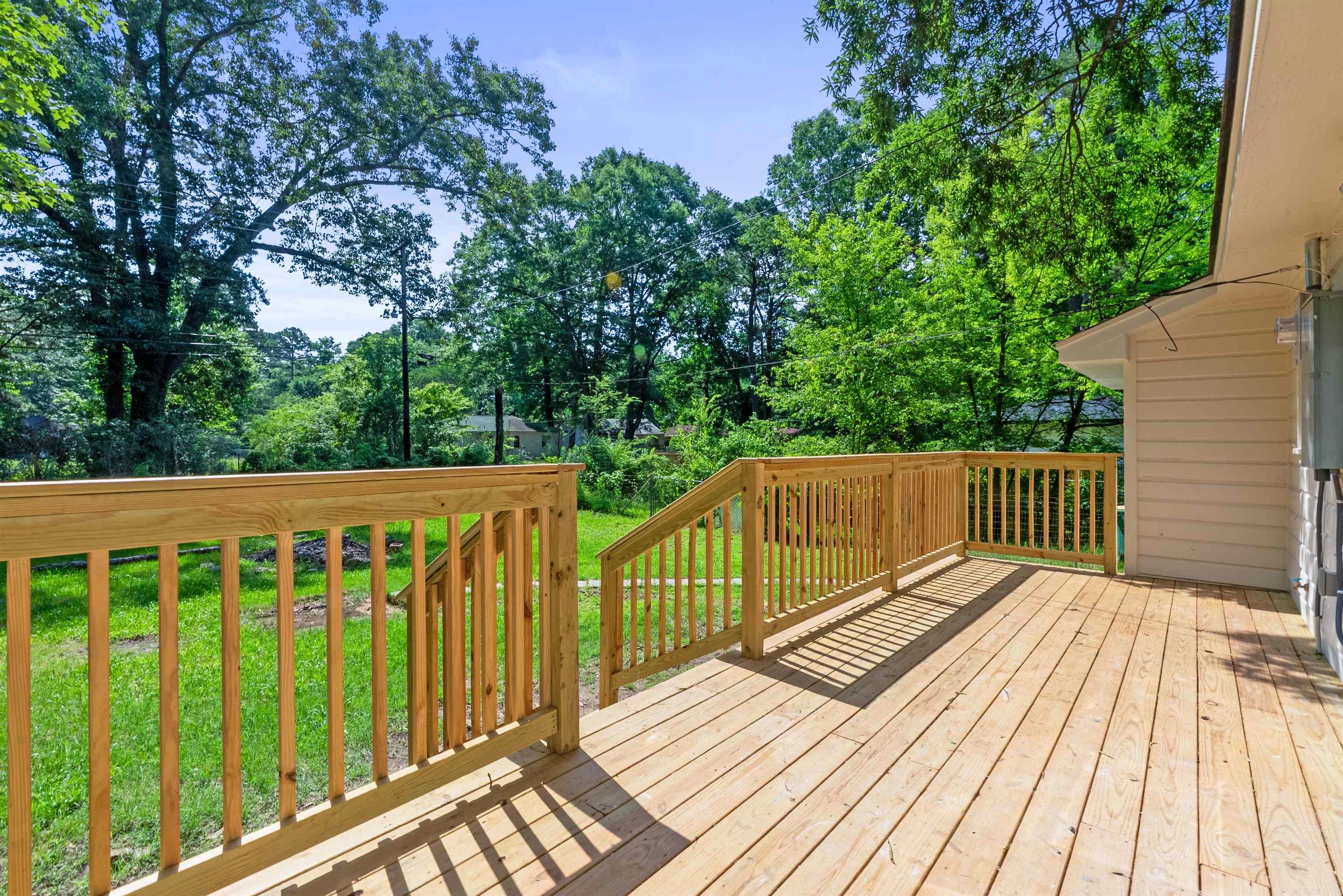 BARROW JOHN - Residential