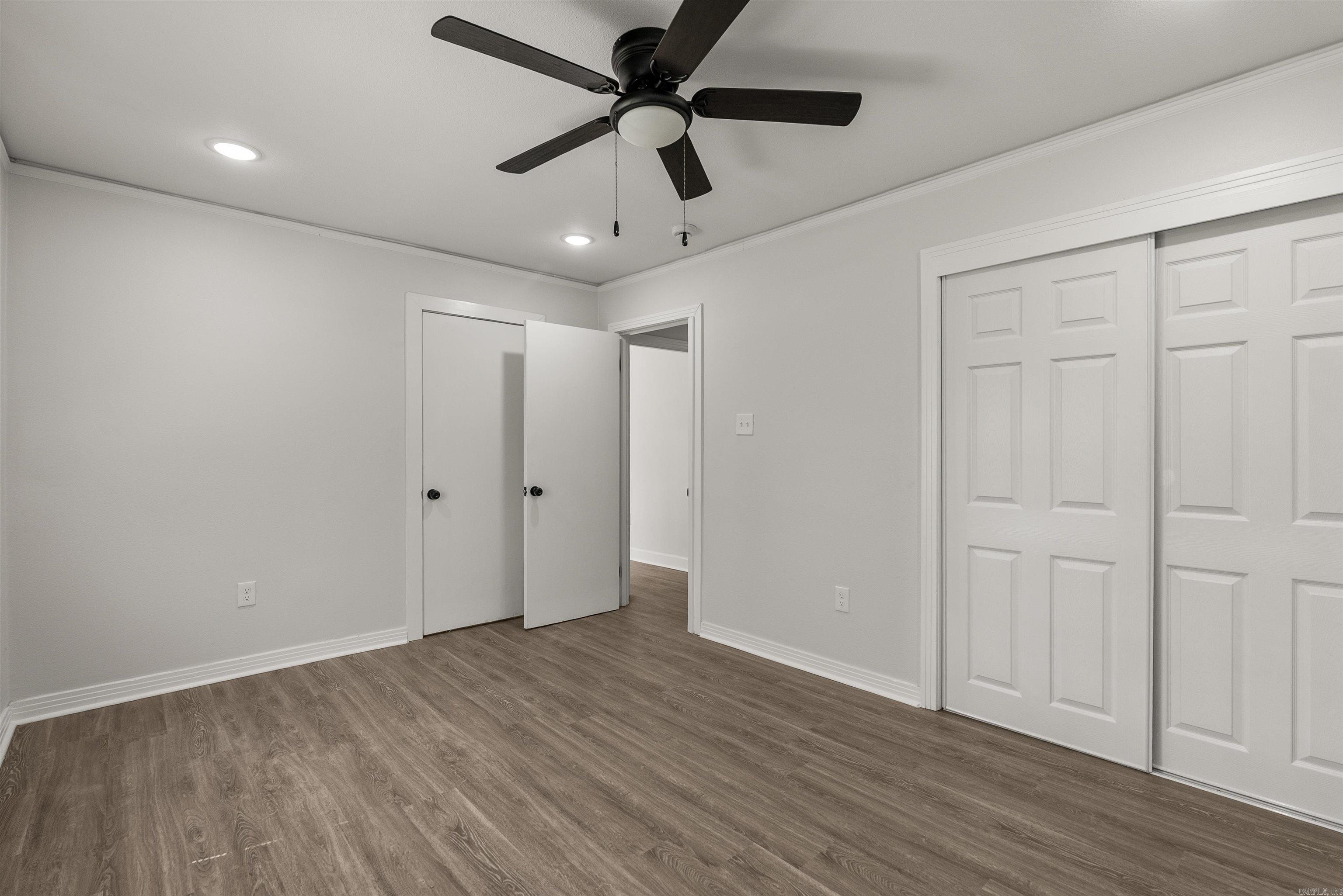 BARROW JOHN - Residential
