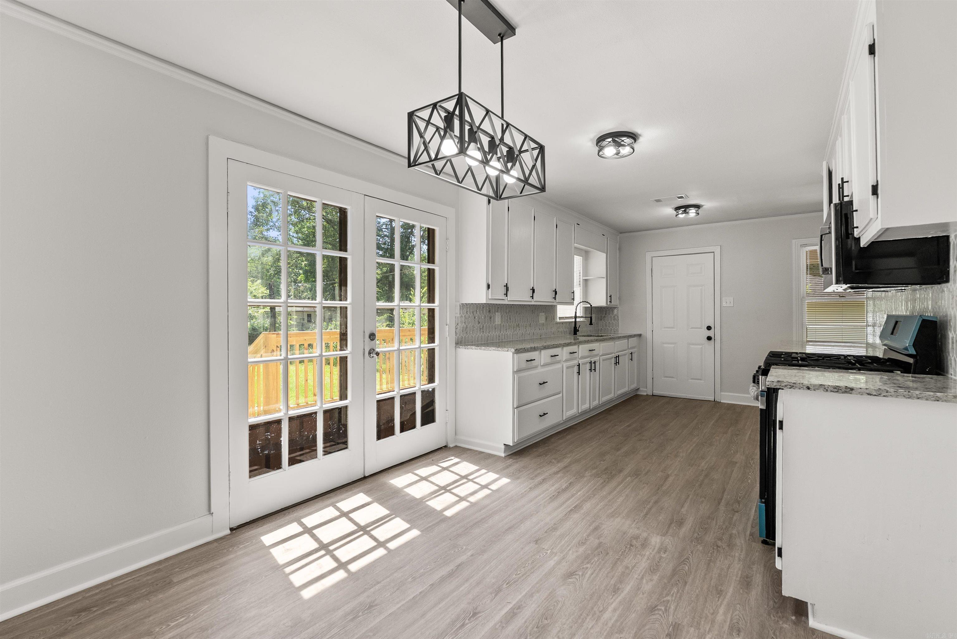 BARROW JOHN - Residential