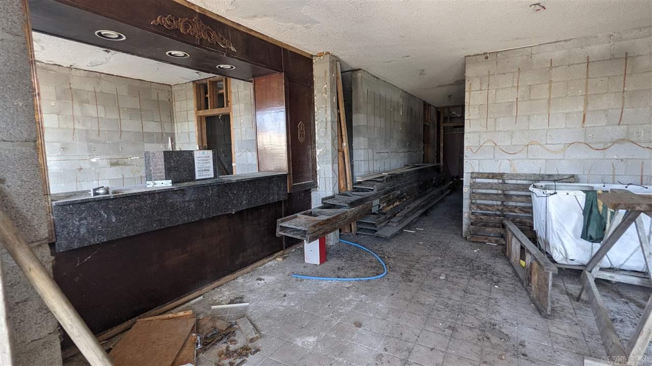 Searcy Outlots - Commercial Sale
