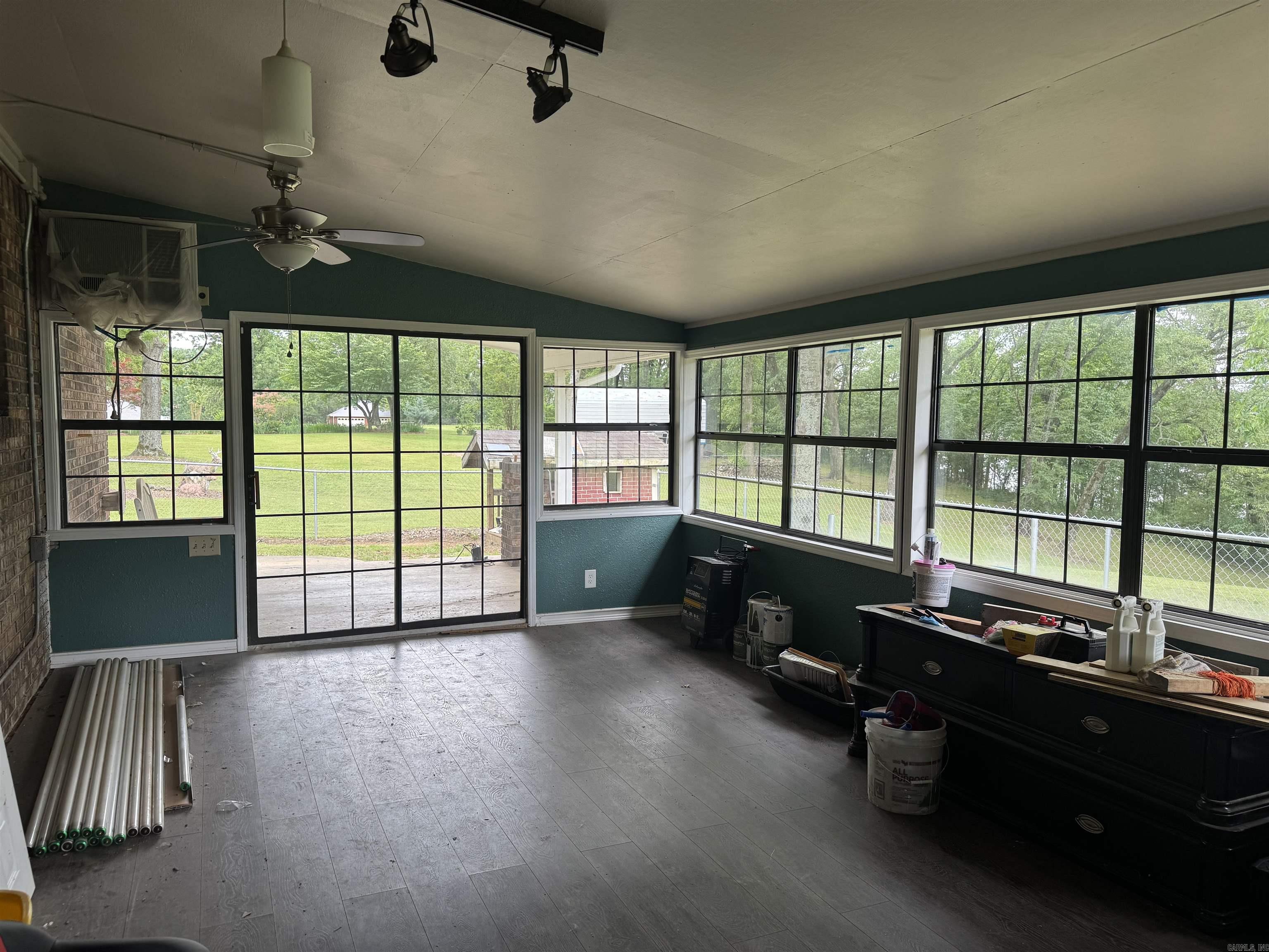 Piney Bay - Residential
