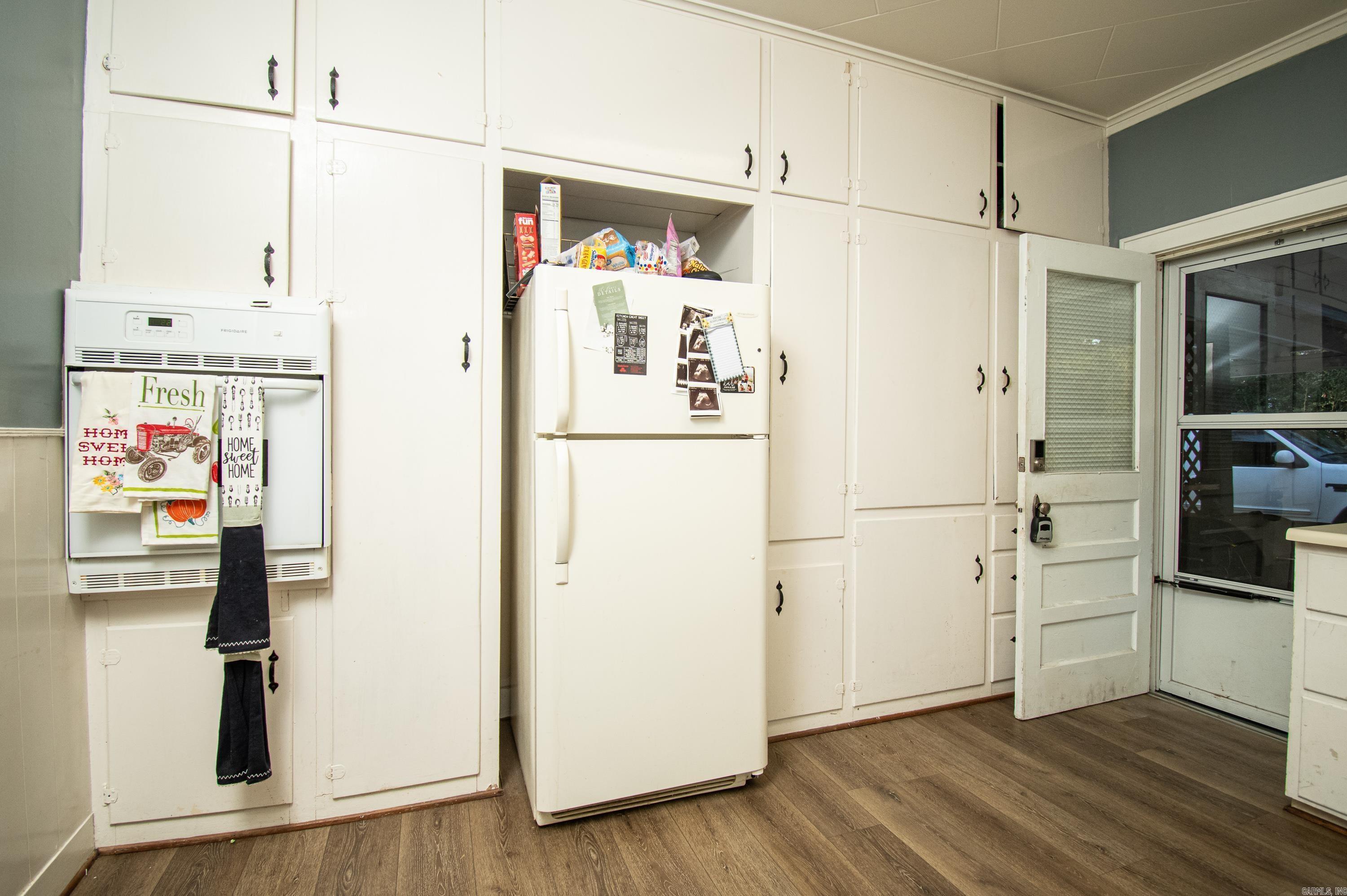 SHADY GROVE - Residential
