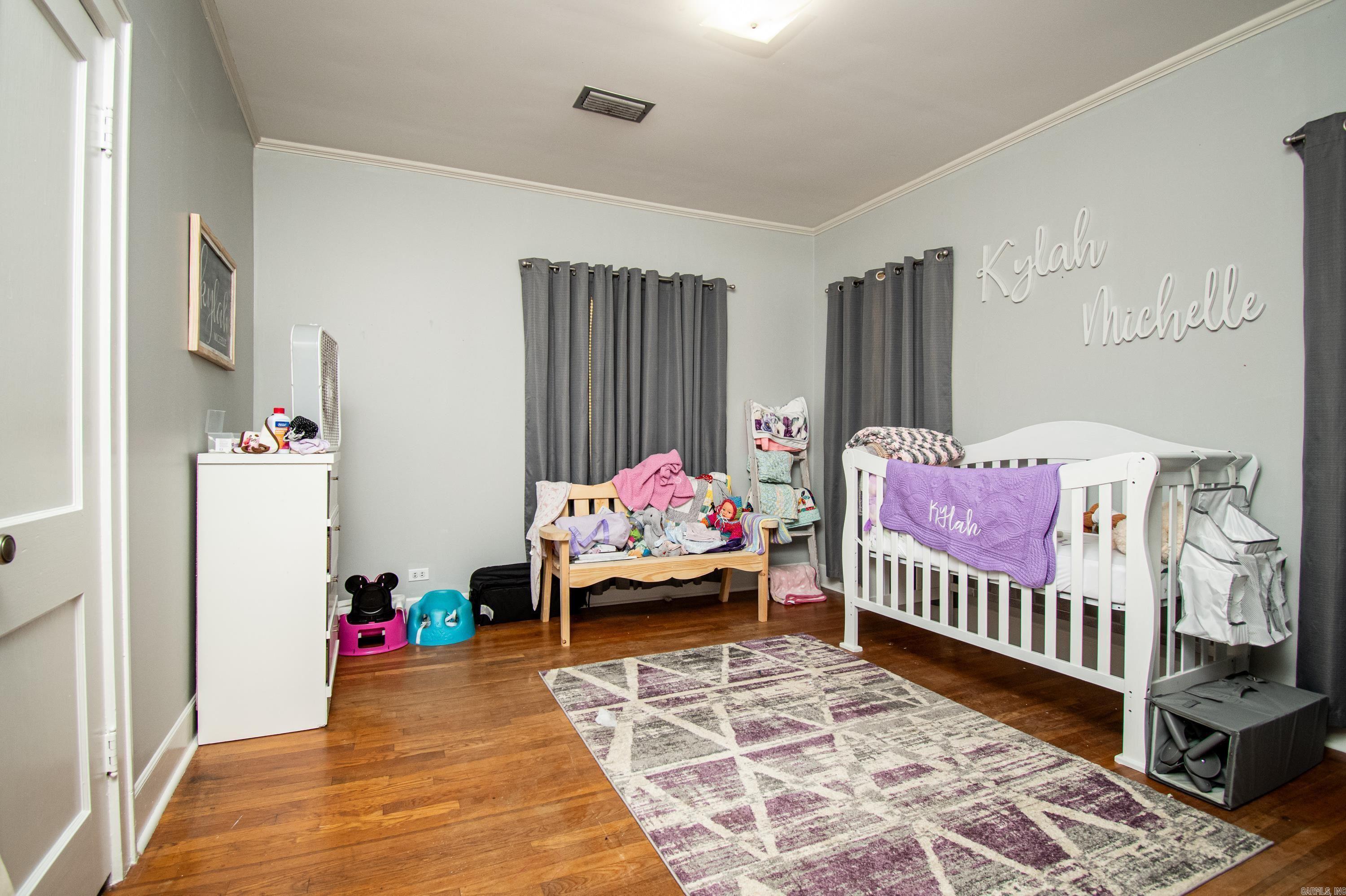 SHADY GROVE - Residential