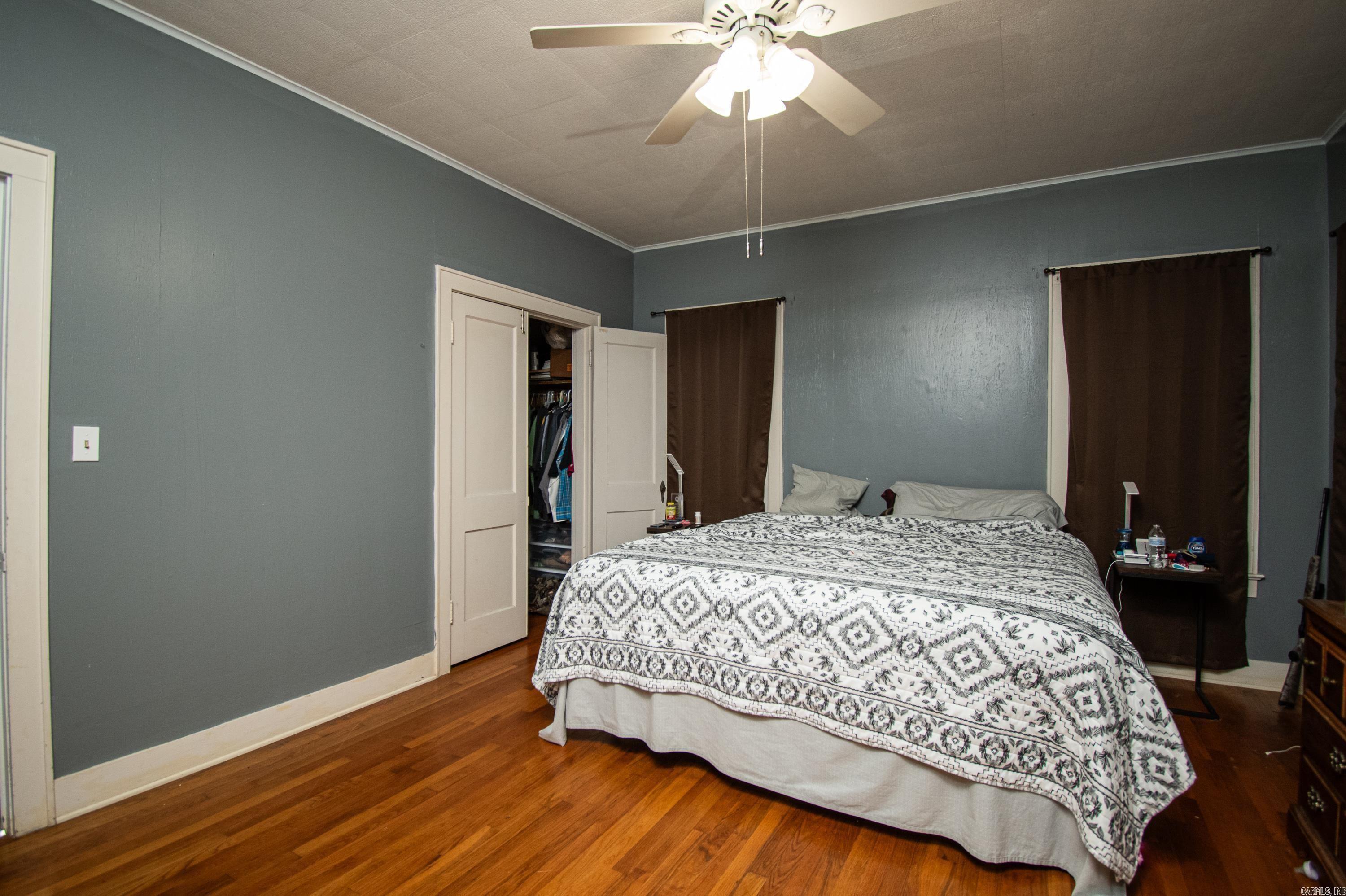 SHADY GROVE - Residential