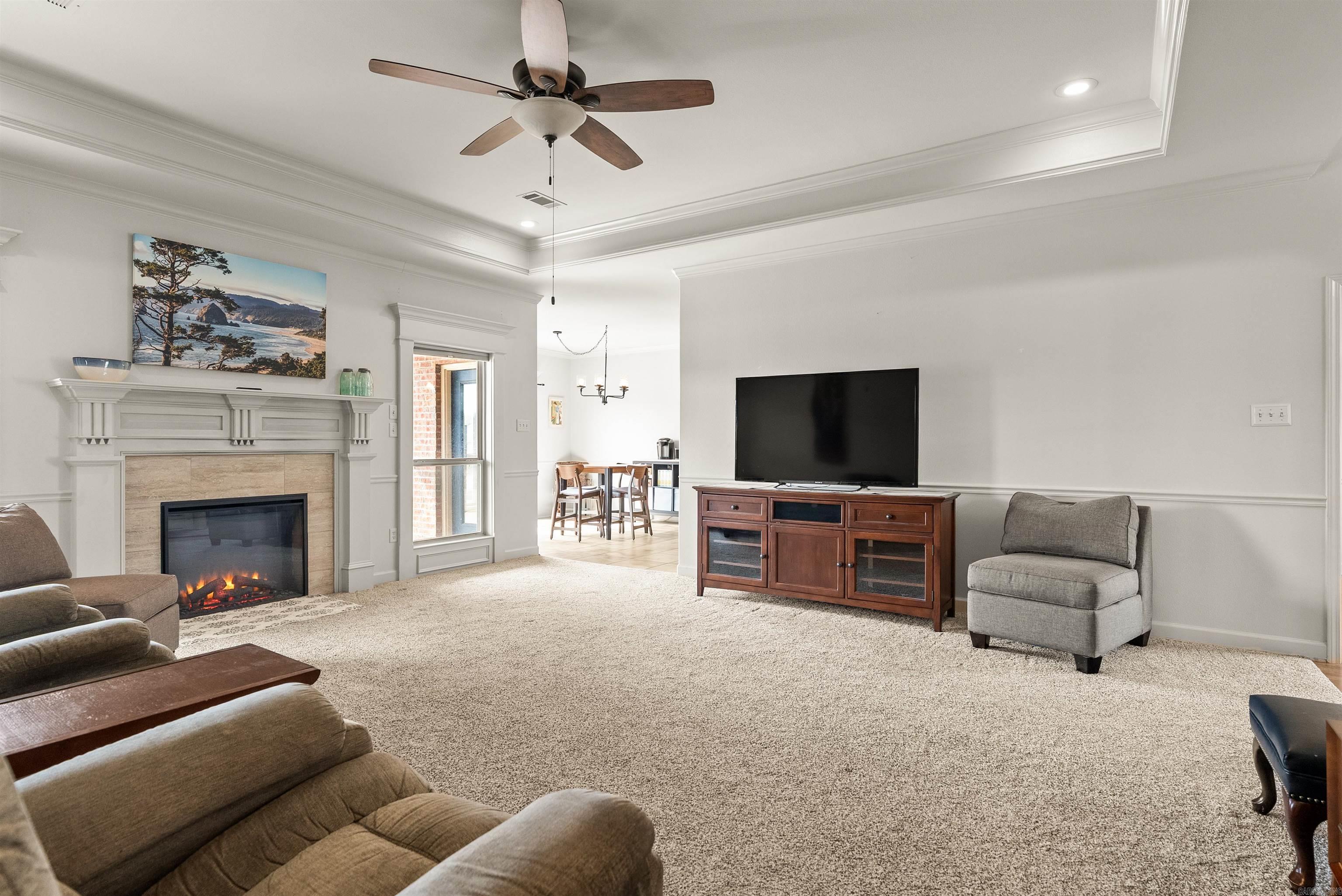 HUNTINGTON ESTATES - Residential