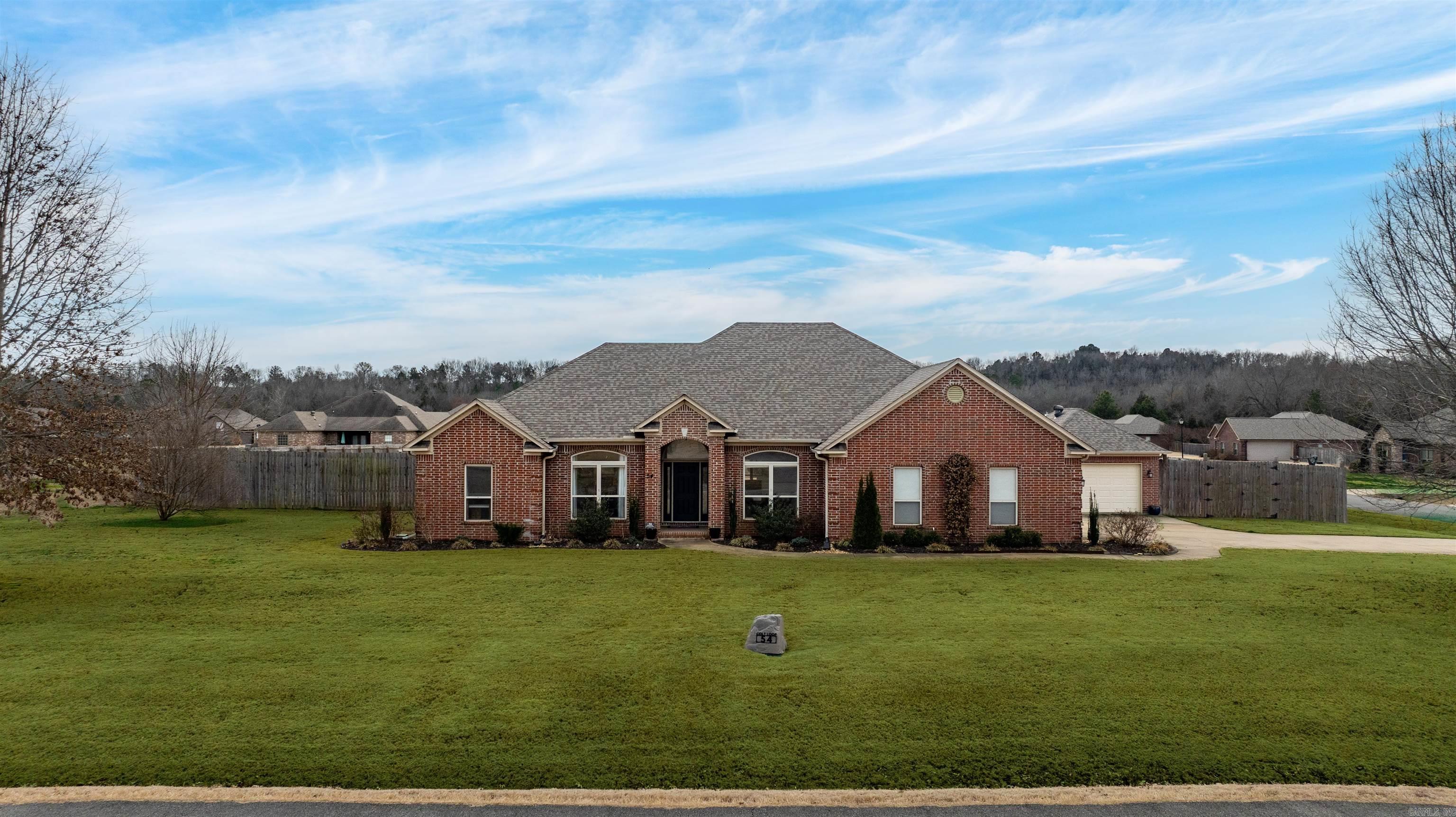 HUNTINGTON ESTATES - Residential