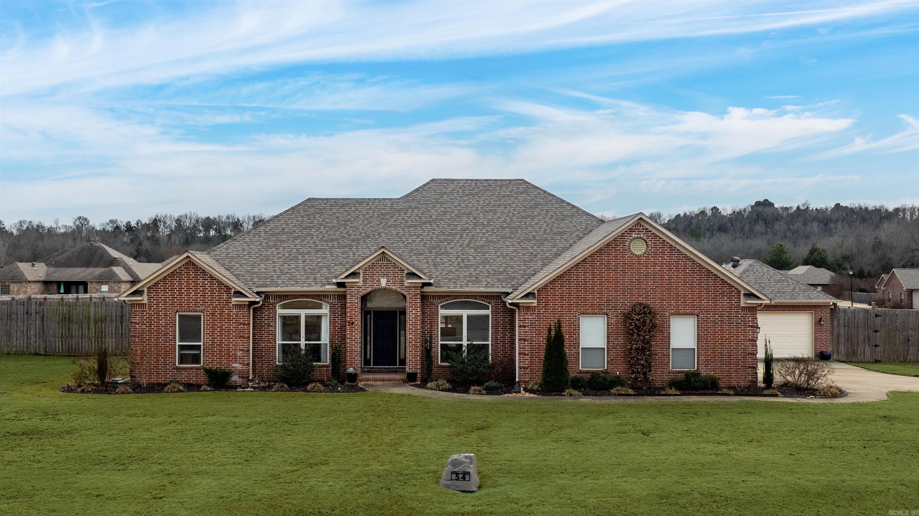 HUNTINGTON ESTATES - Residential