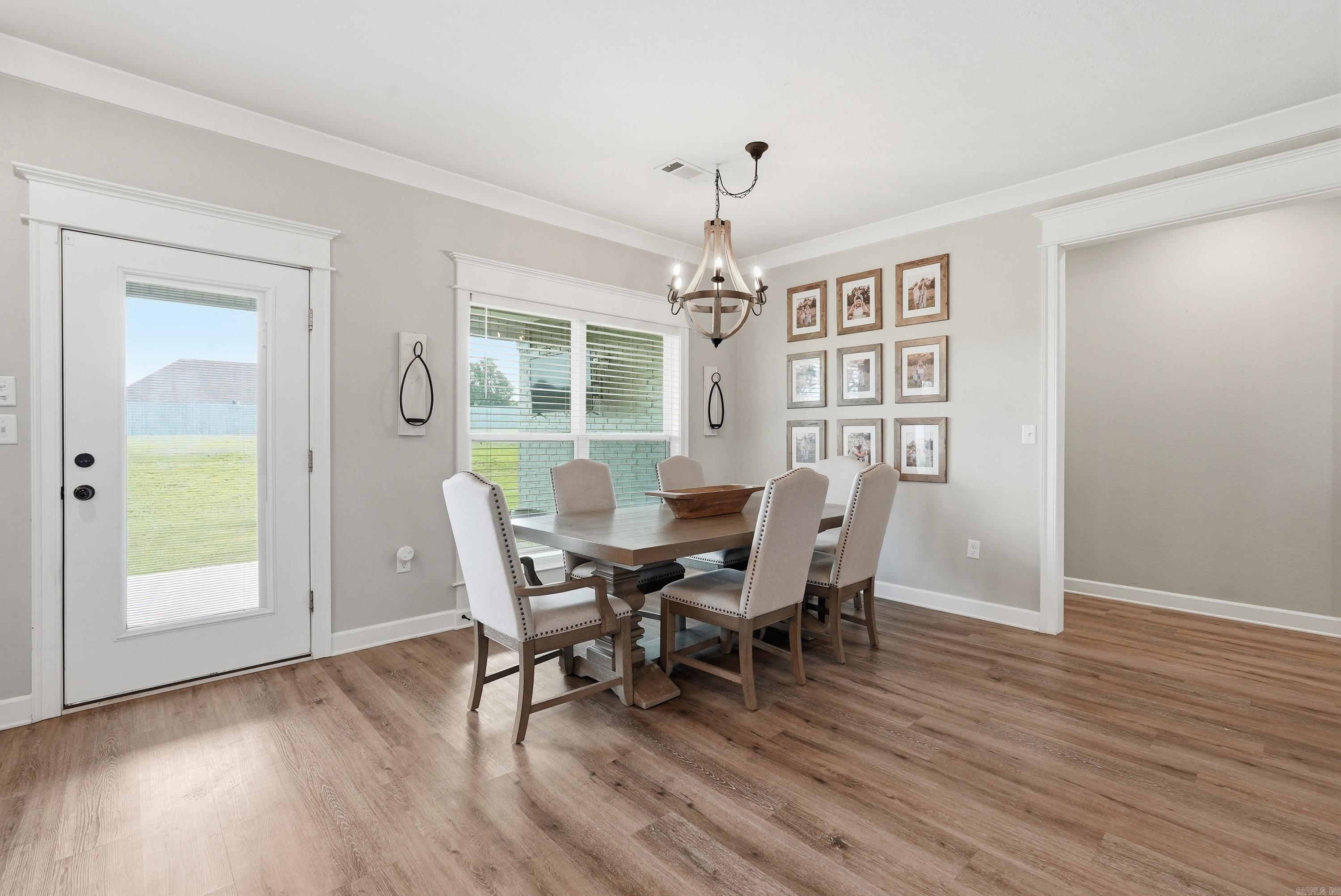 SOUTHERN MANOR - Residential