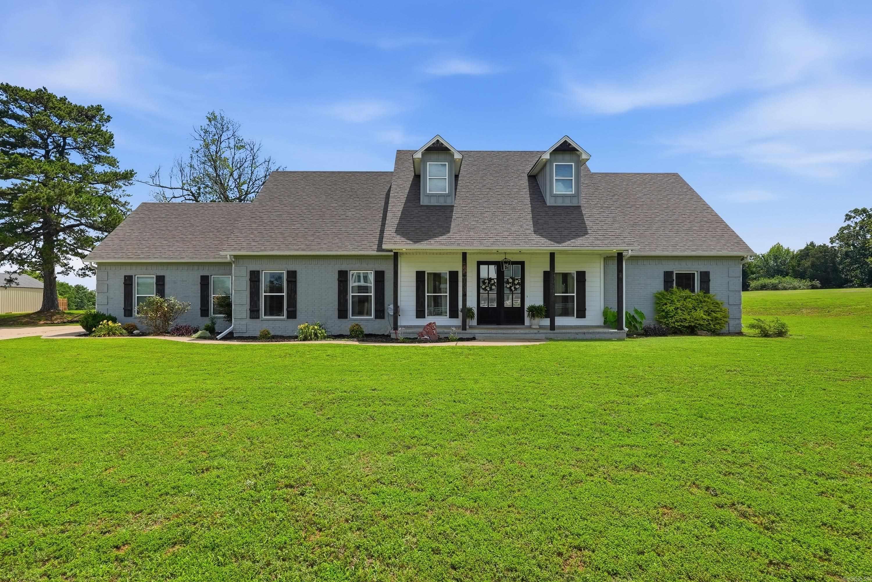SOUTHERN MANOR - Residential