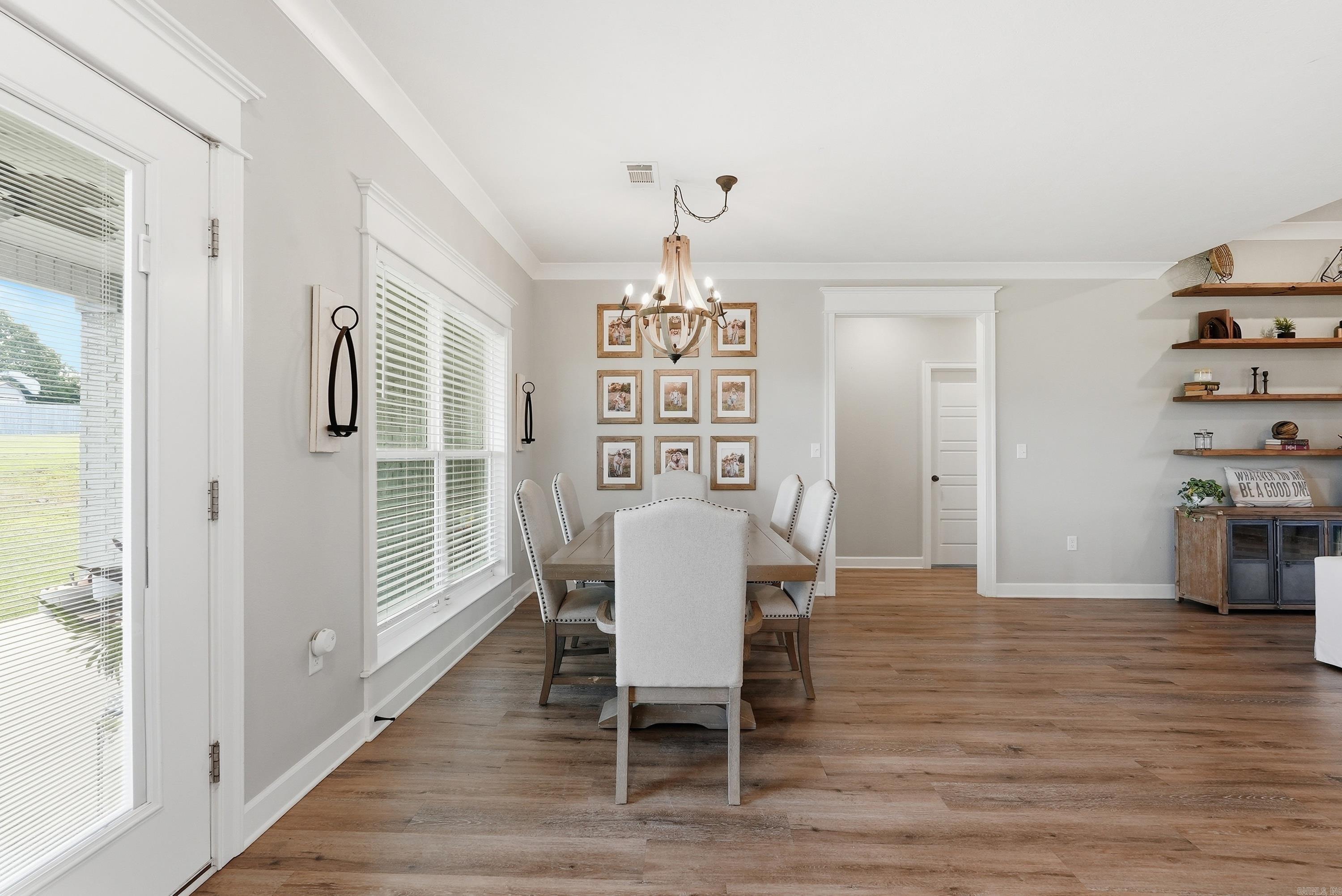 SOUTHERN MANOR - Residential