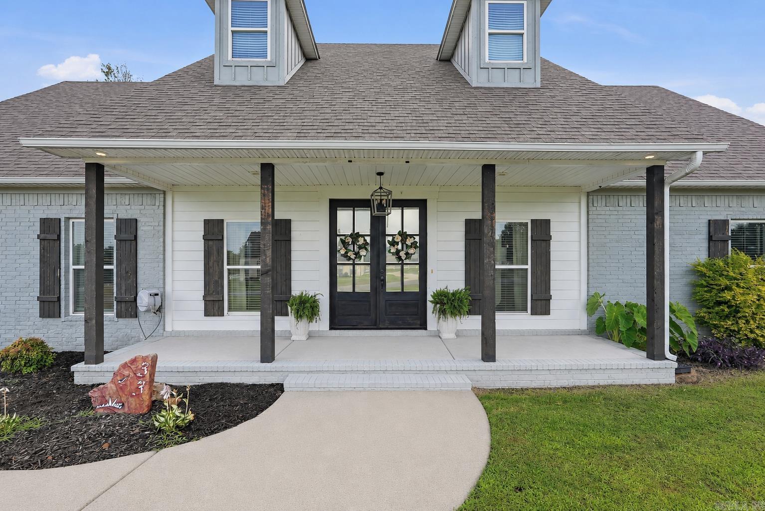 SOUTHERN MANOR - Residential