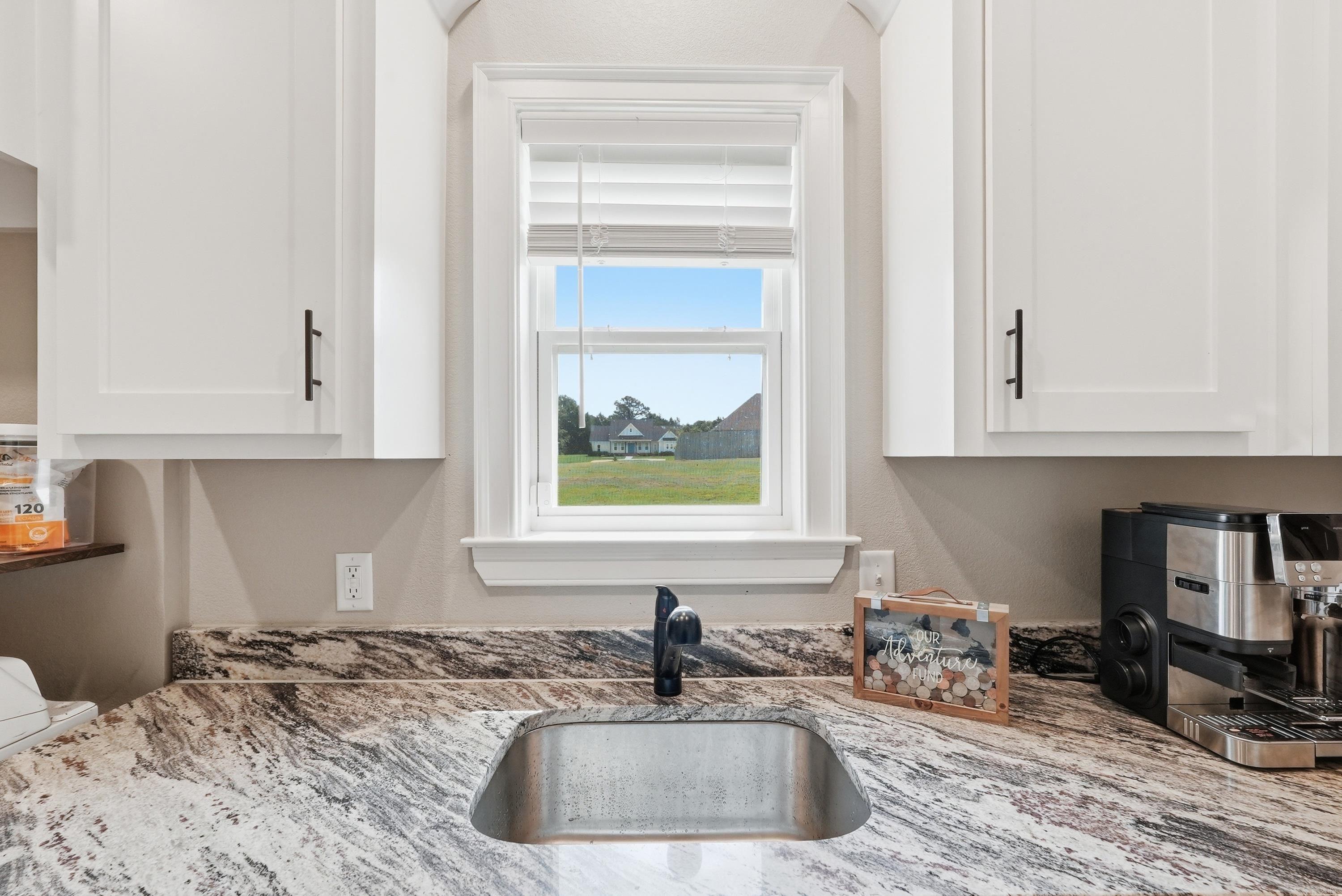 SOUTHERN MANOR - Residential