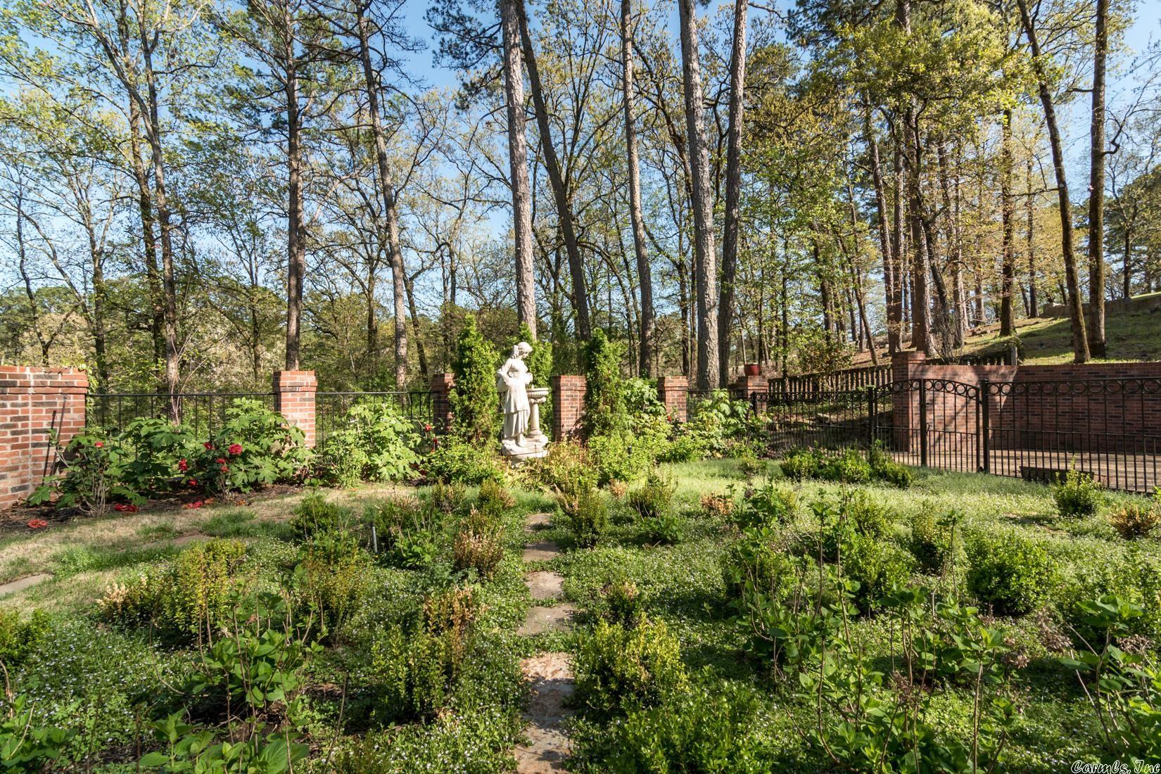 PLEASANT VALLEY - Residential