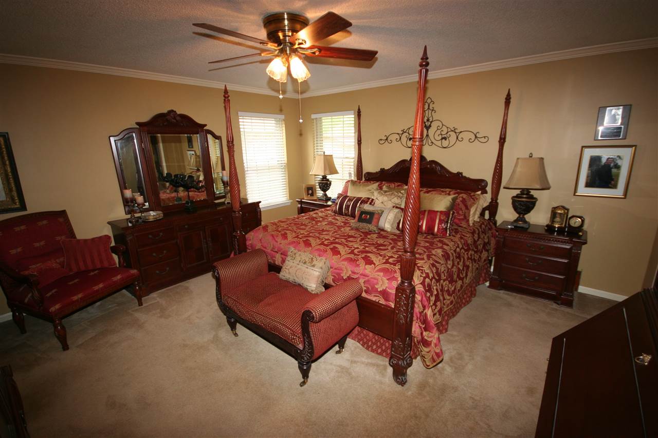 STONEWALL - Residential