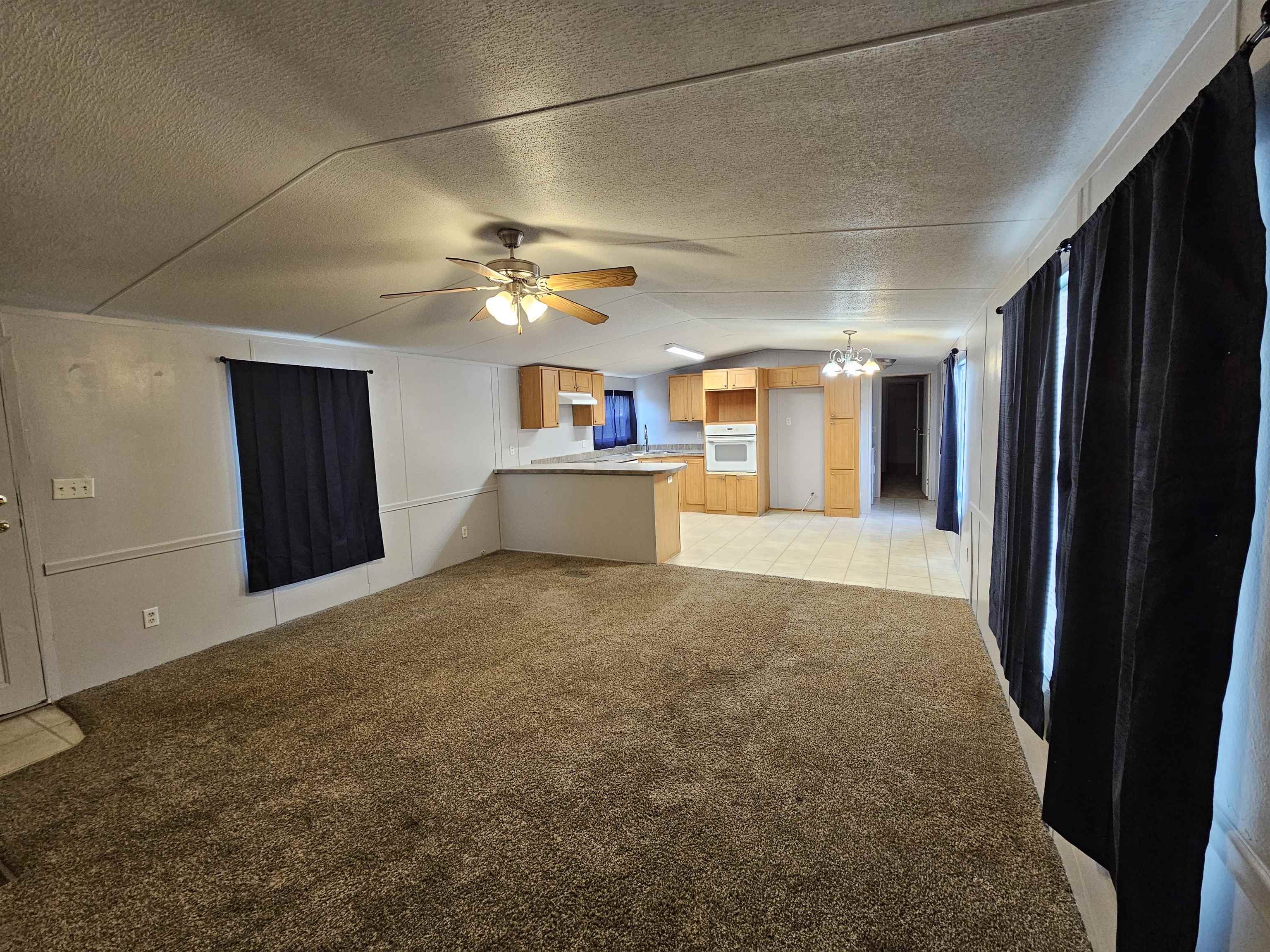 VALLEY OAKS - Residential