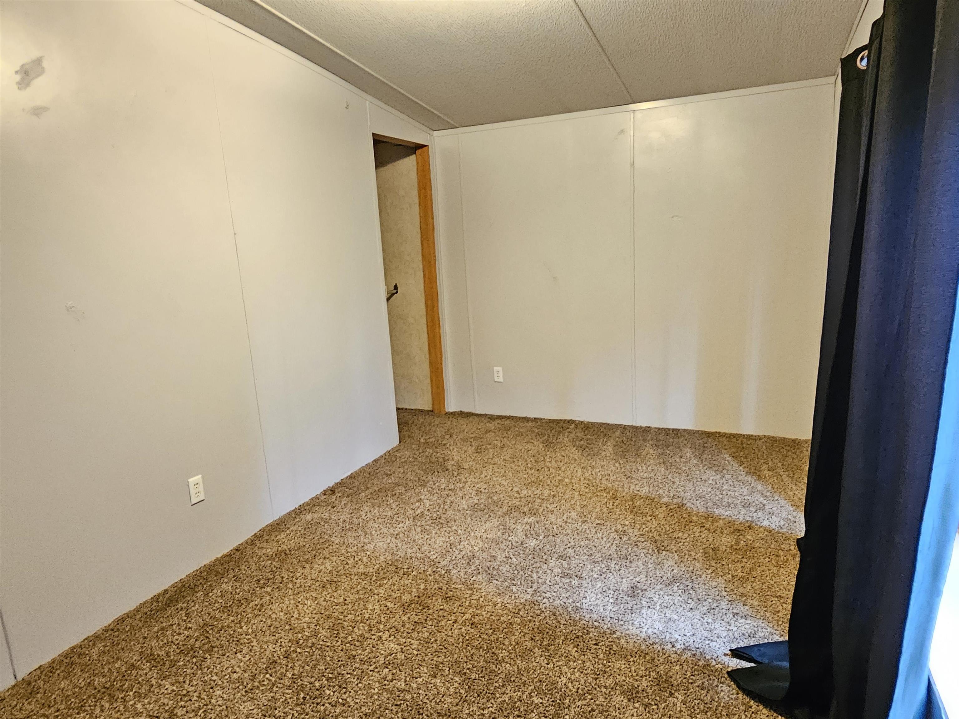 VALLEY OAKS - Residential
