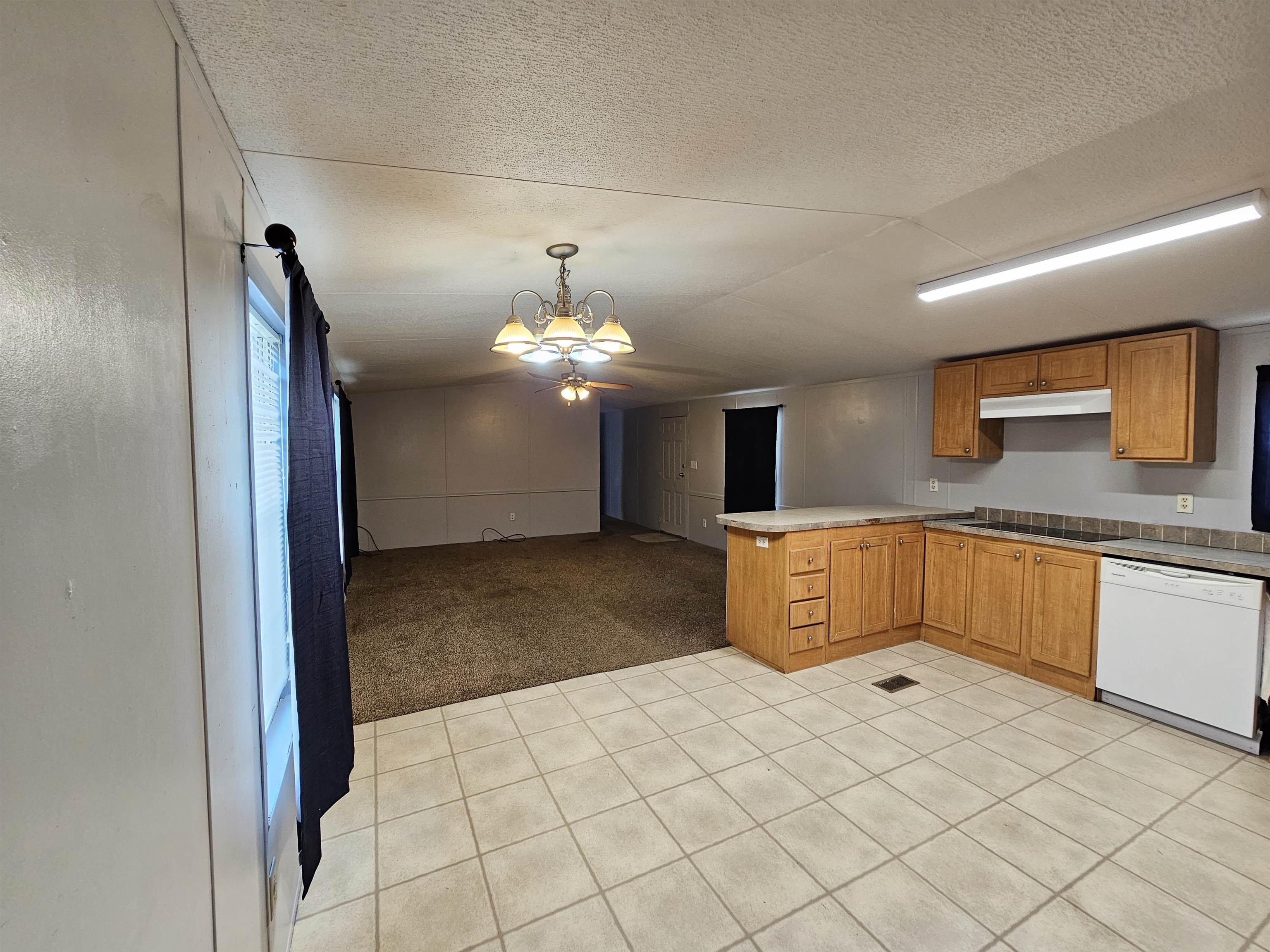 VALLEY OAKS - Residential