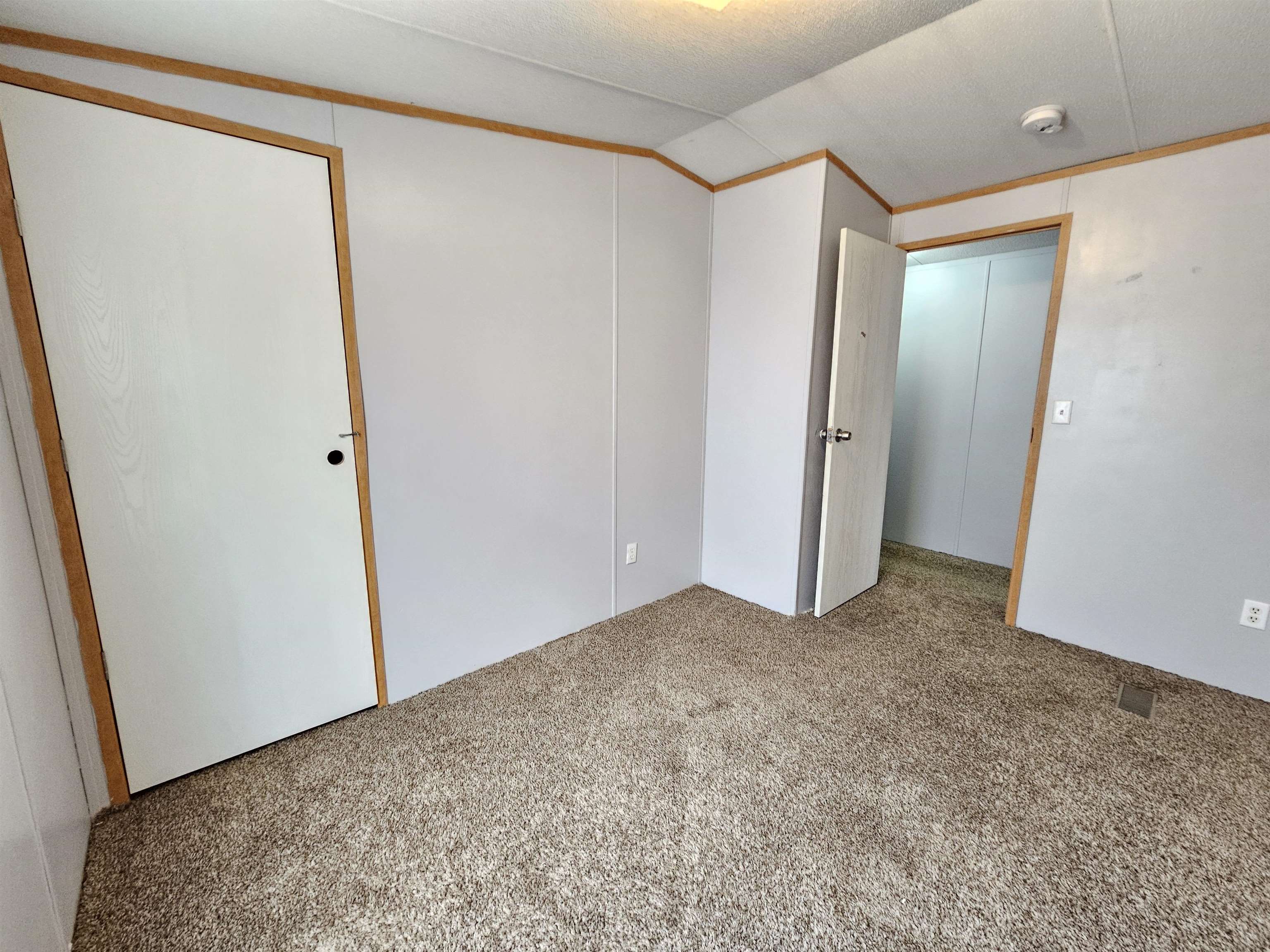 VALLEY OAKS - Residential