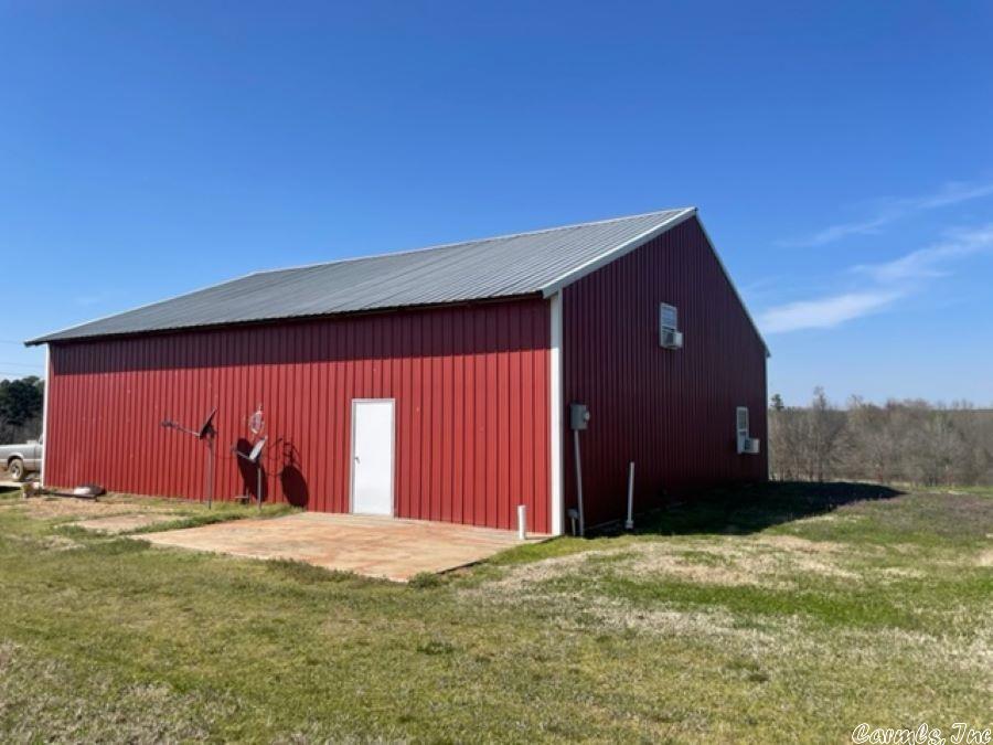 Metes & Bounds - Commercial Sale
