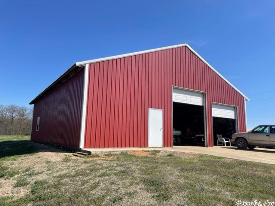 Metes & Bounds - Commercial Sale