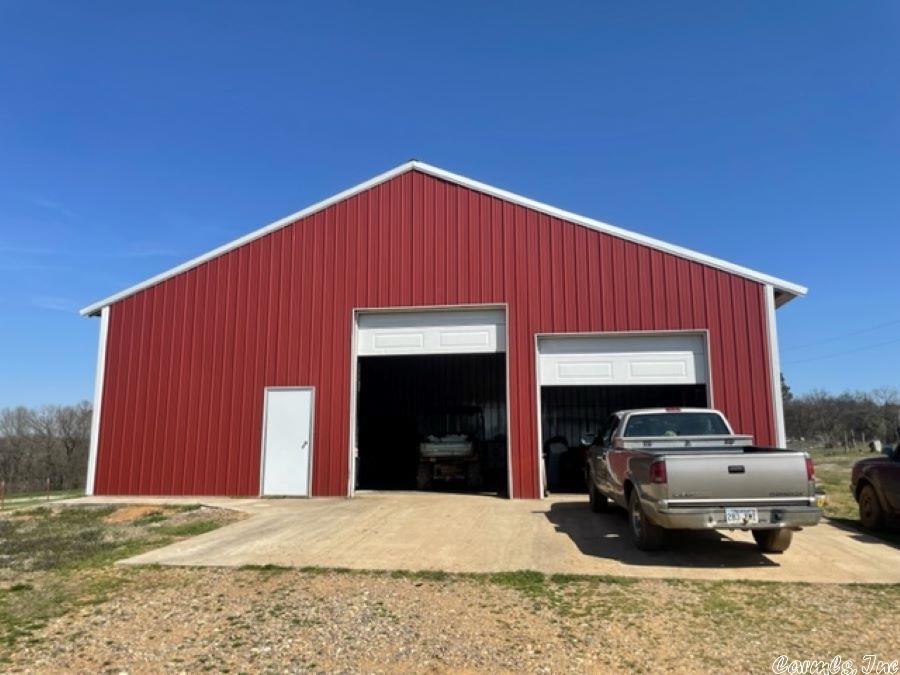 Metes & Bounds - Commercial Sale