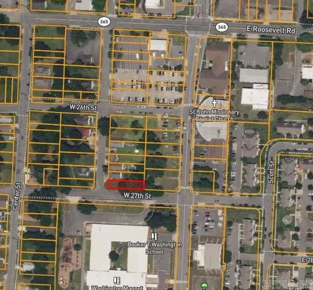 Residential lot for sale across the street from Washington Magnet Elementary School.  Seller does not have a survey