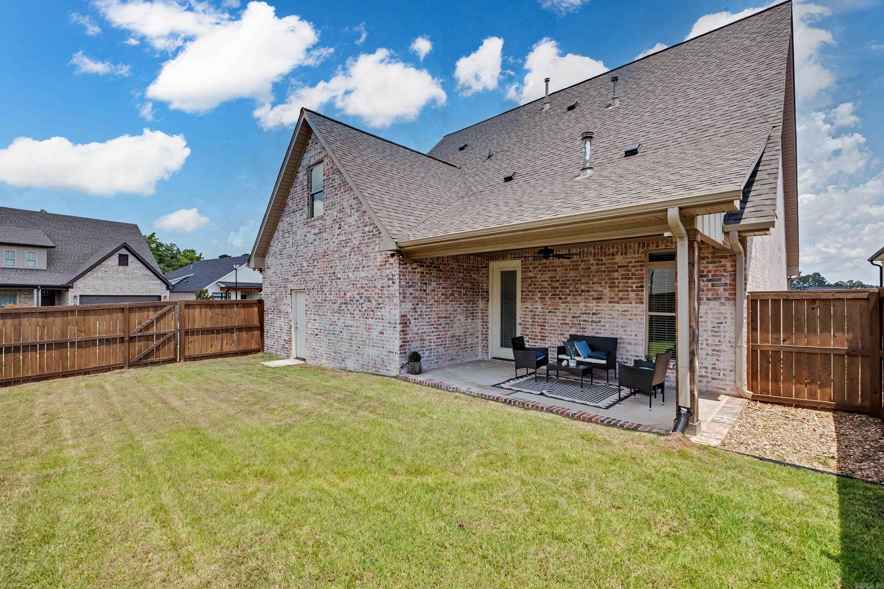 FLETCHER VALLEY "FLETCHER RIDGE" - Residential