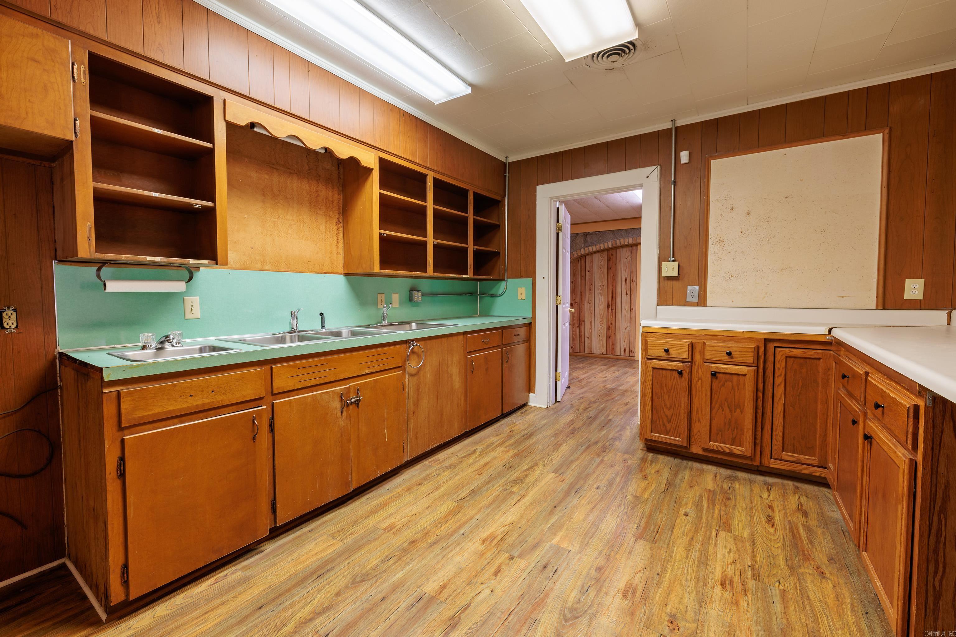 West Haven - Commercial Sale