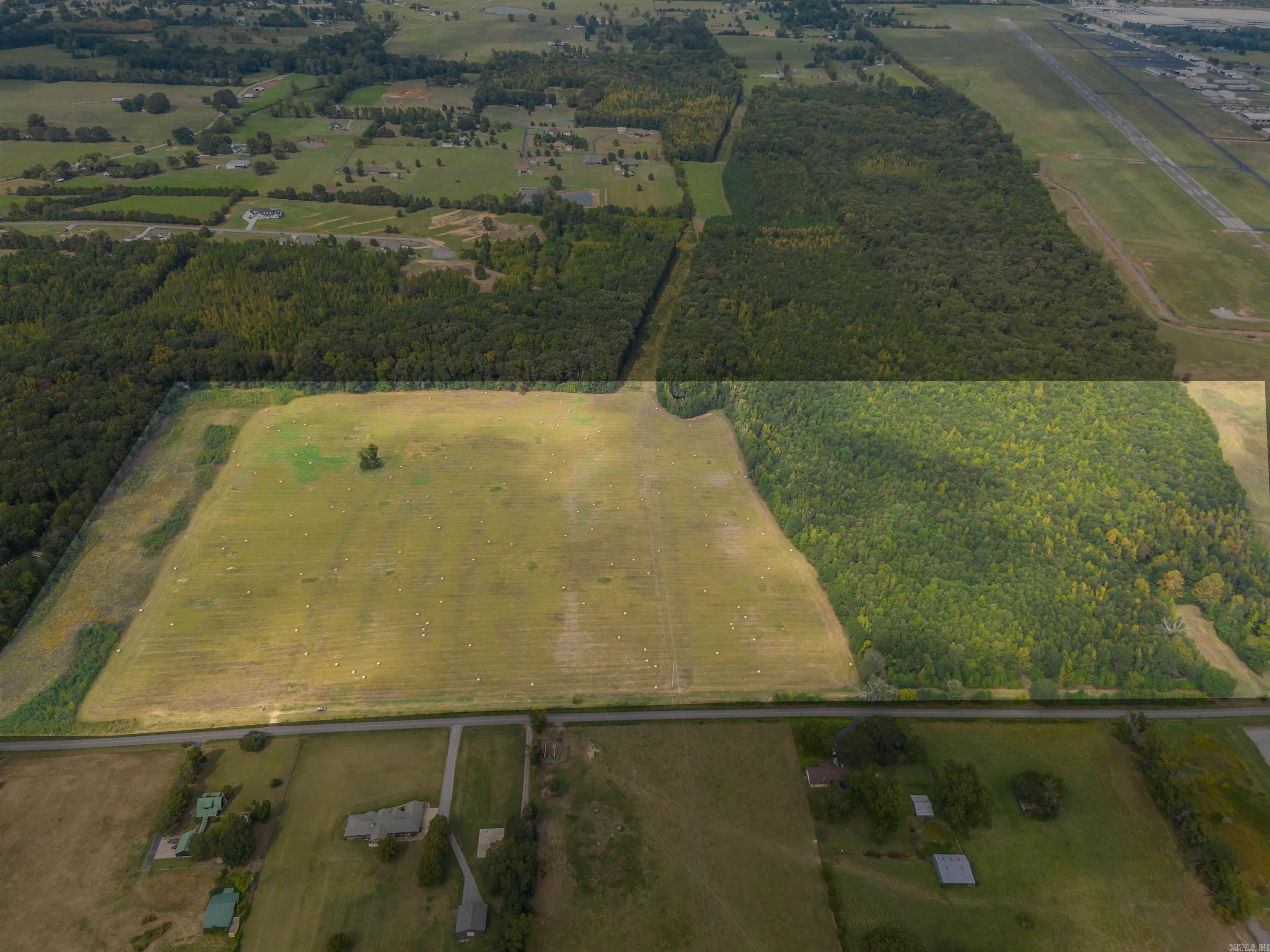 Searcy Outlots - Land