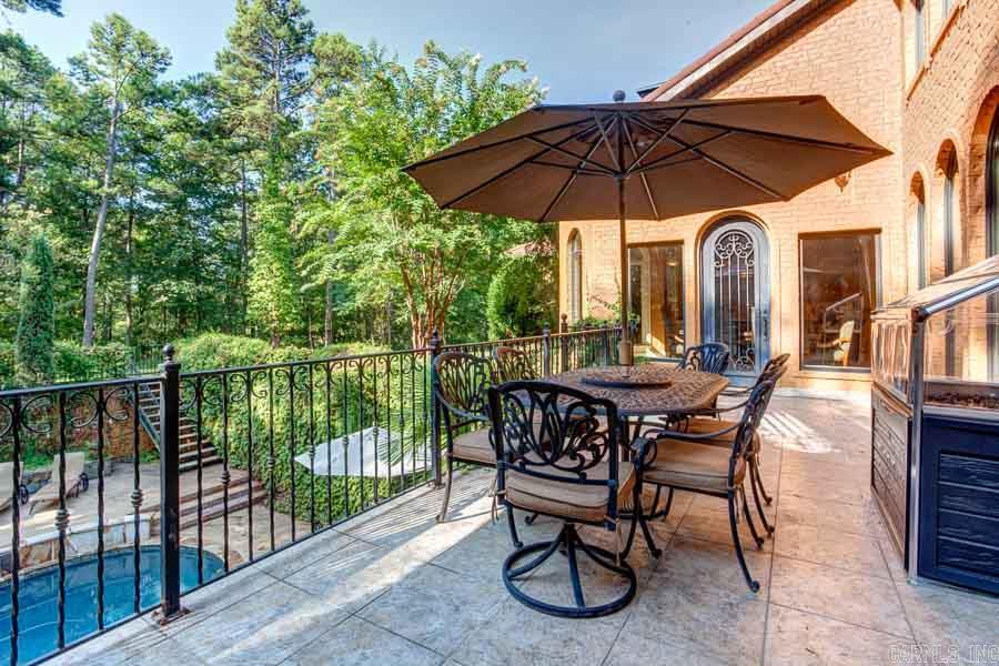 CHENAL DOWNS - Residential