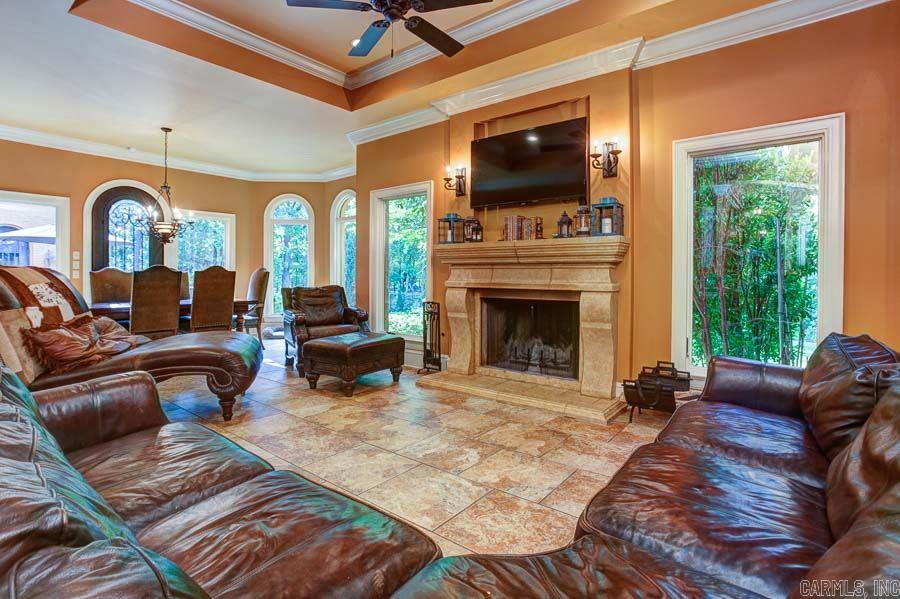 CHENAL DOWNS - Residential