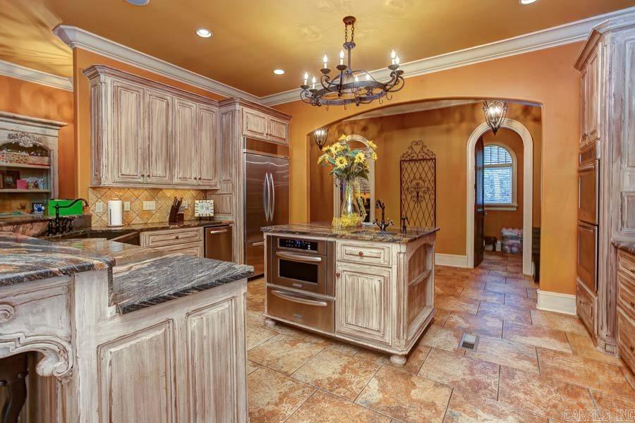 CHENAL DOWNS - Residential