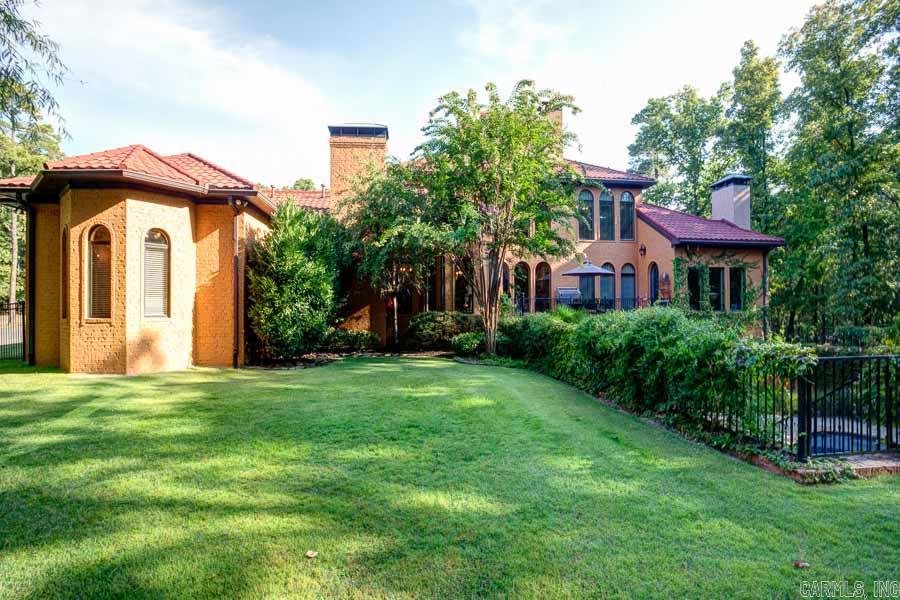 CHENAL DOWNS - Residential