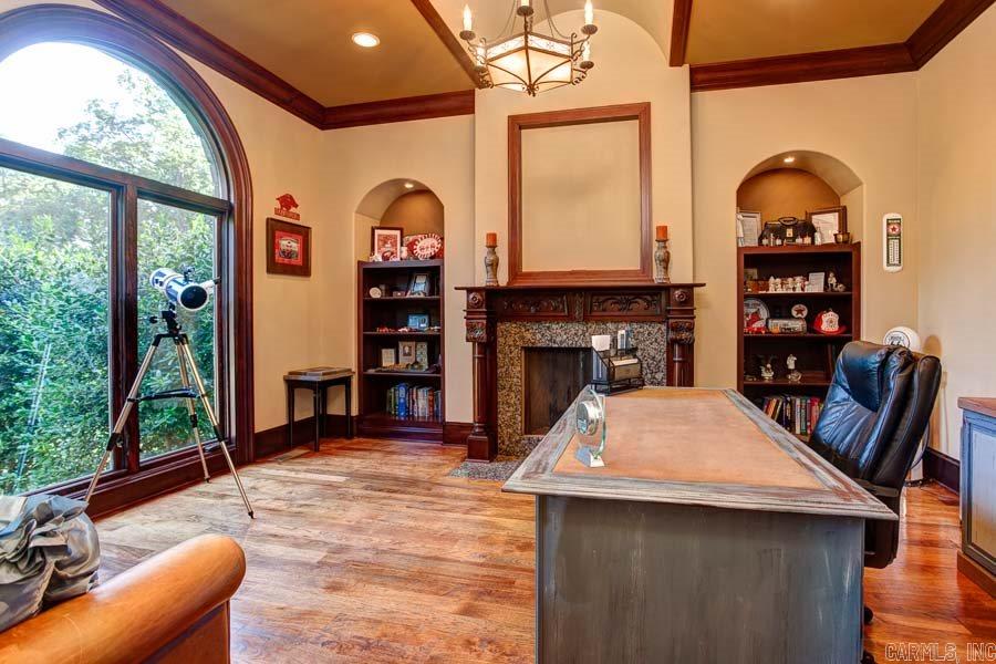 CHENAL DOWNS - Residential