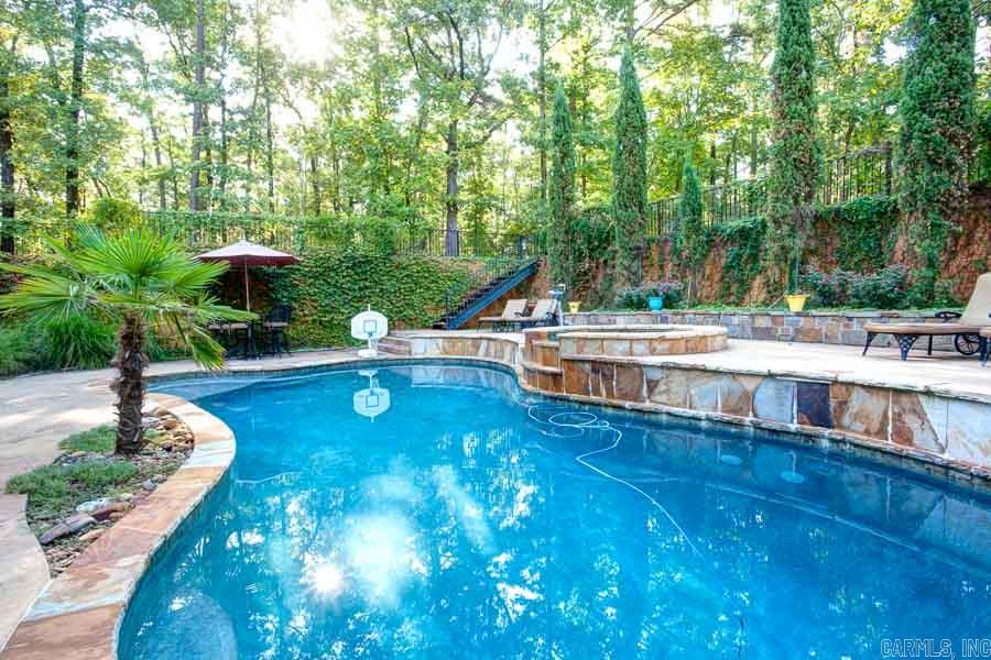 CHENAL DOWNS - Residential