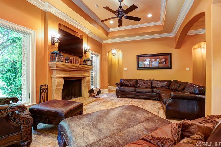 CHENAL DOWNS - Residential