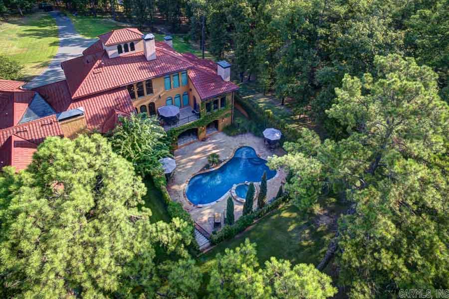 CHENAL DOWNS - Residential