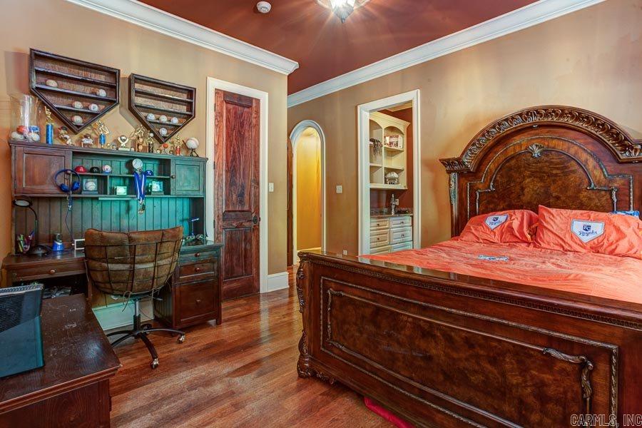 CHENAL DOWNS - Residential