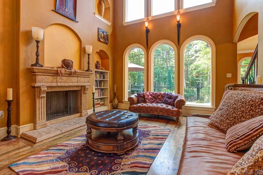 CHENAL DOWNS - Residential