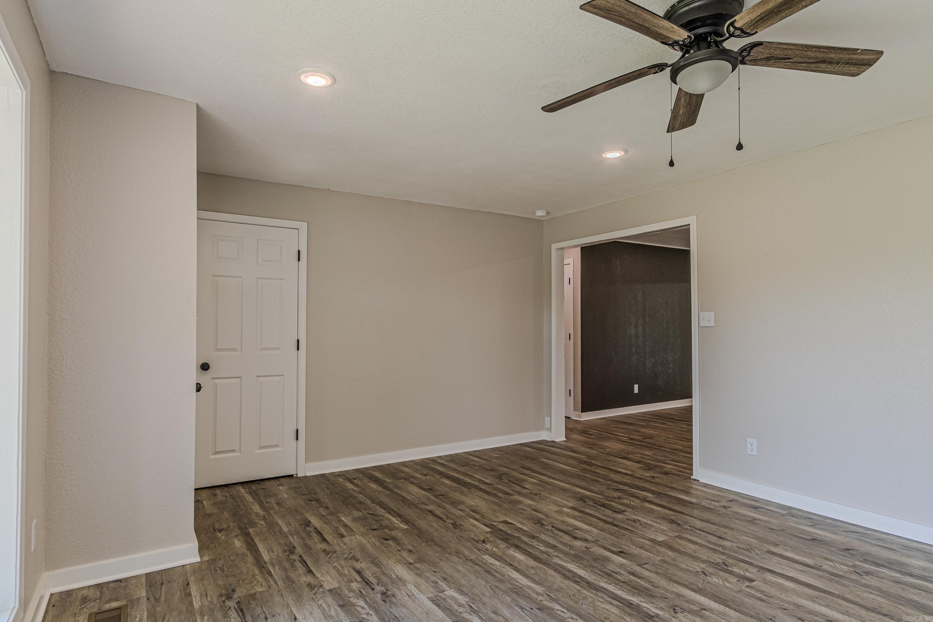 Sundale 2nd - Residential